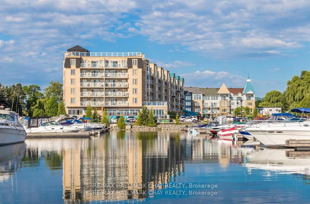 9 Harbour Street E 6411/6413, Collingwood, ON L9Y 5C5