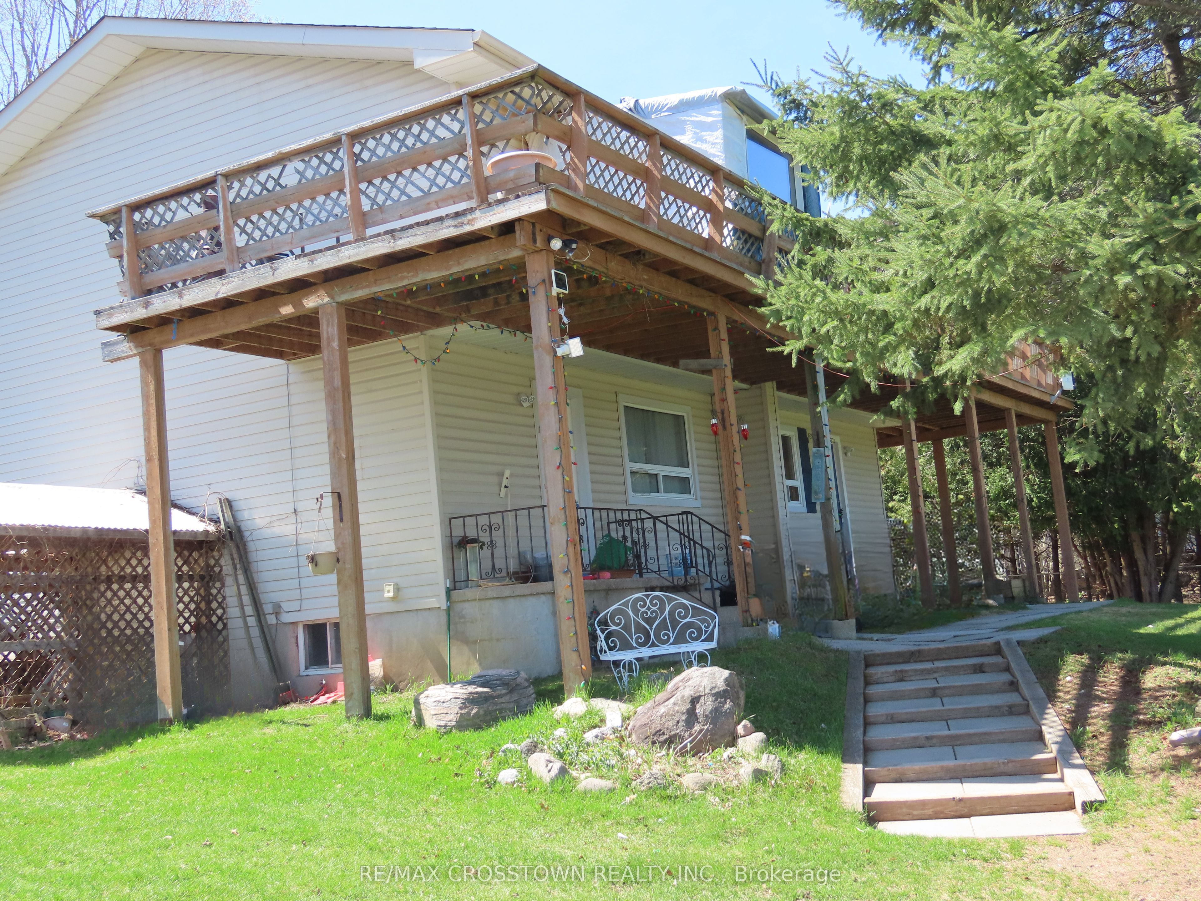 4716 Penetanguishene Road, Springwater, ON L0L 1V0 photo 3