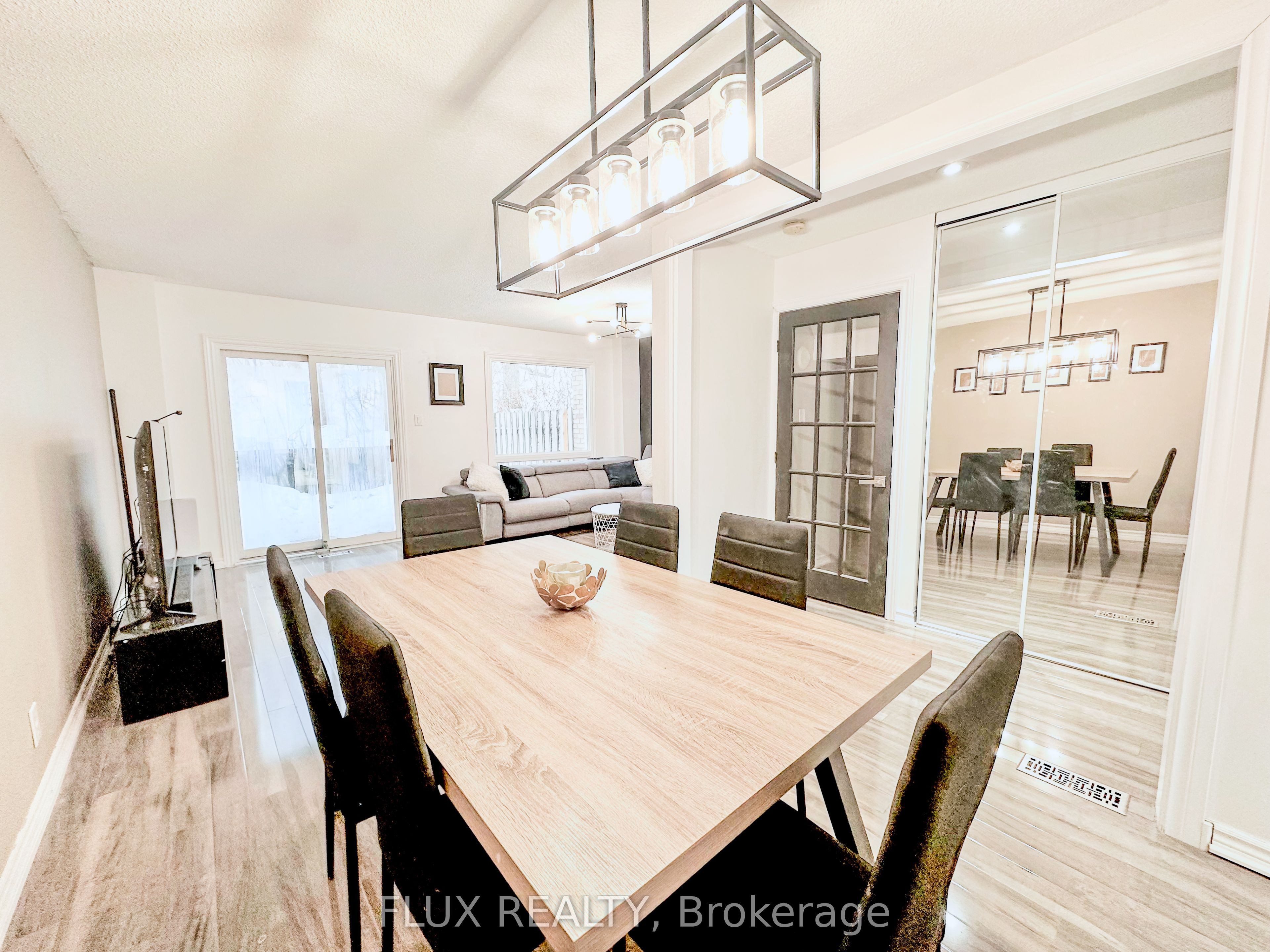 52 Adelaide Street 32, Barrie, ON L4N 3T5 photo 4