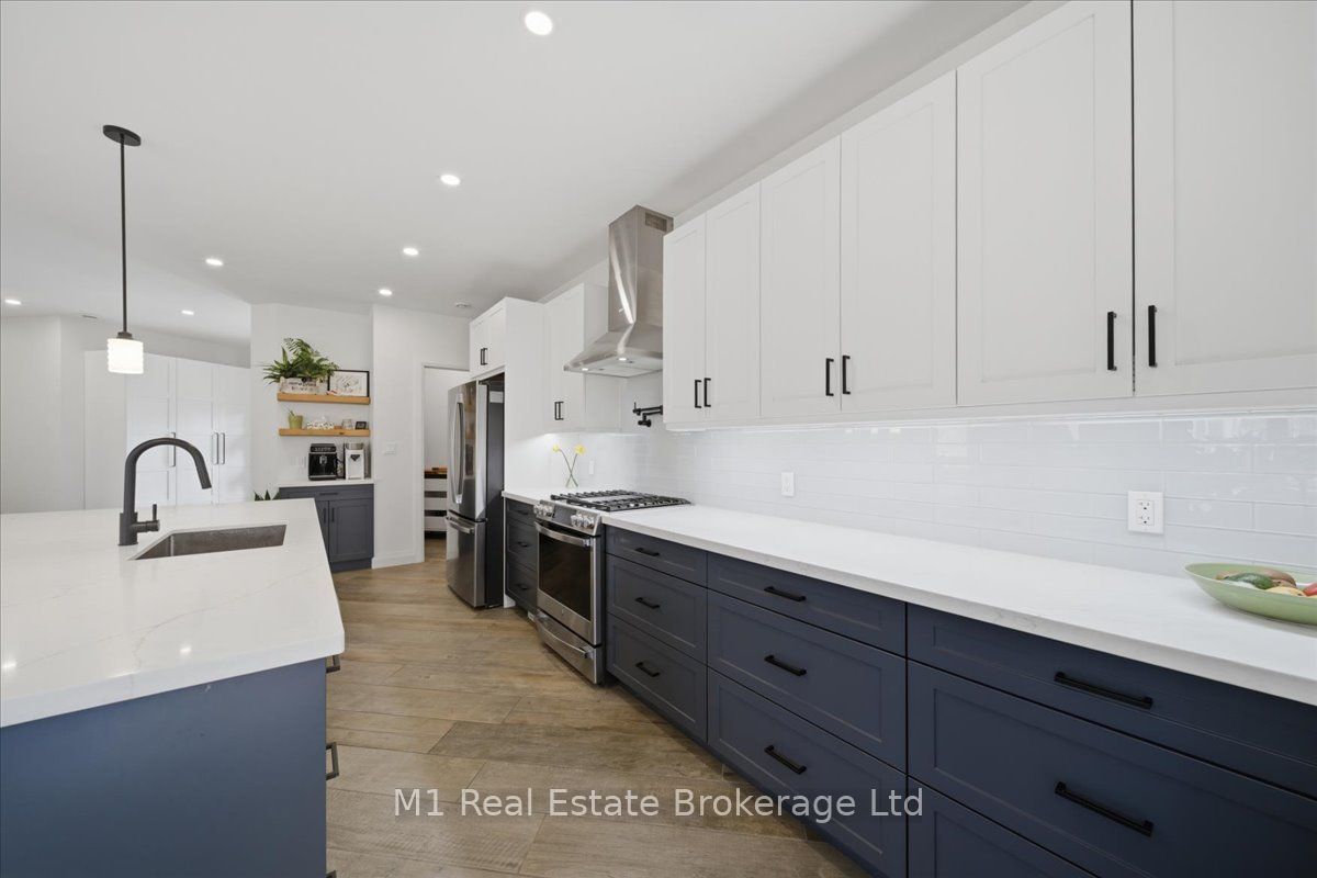 3278 Russell Drive, Severn, ON L0K 1S0 photo 4