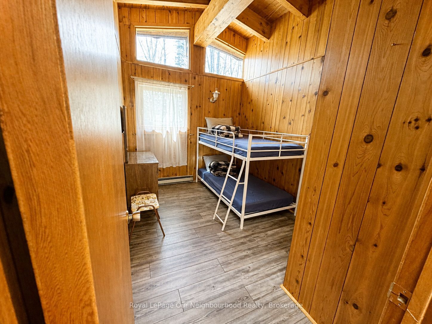 236 Zoo Park Road, Wasaga Beach, ON L9Z 2P2 photo 5