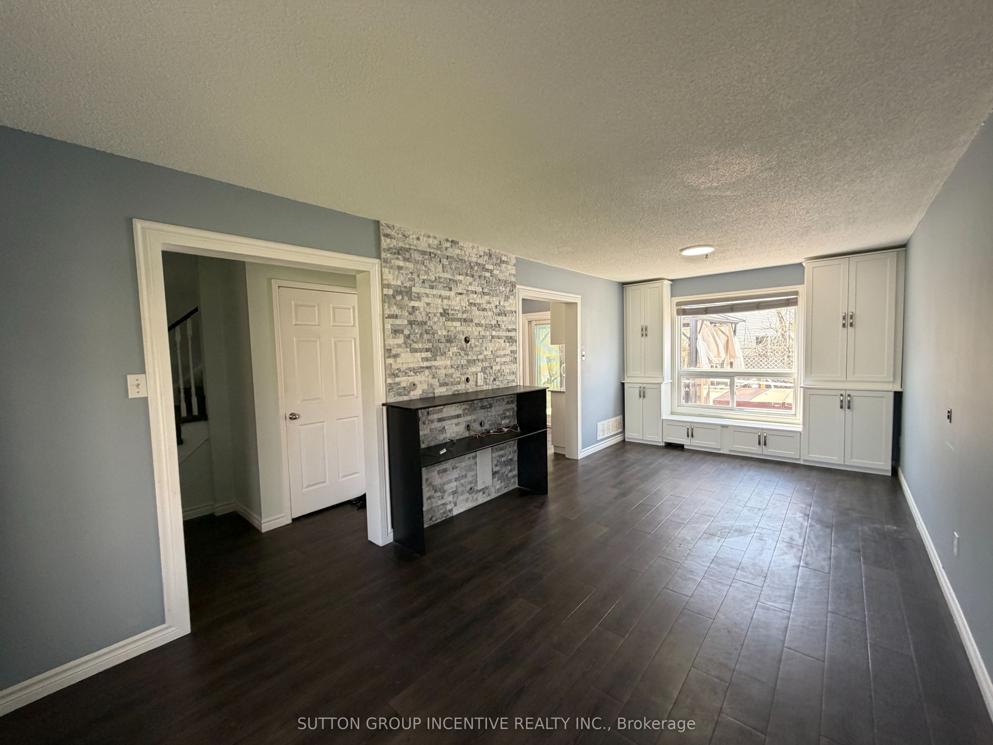 90 Moon Drive, Barrie, ON L4N 7G9 photo 5