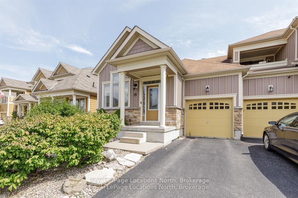 35 Sandy Coast Crescent, Wasaga Beach, ON L9Z 2L2 photo 2