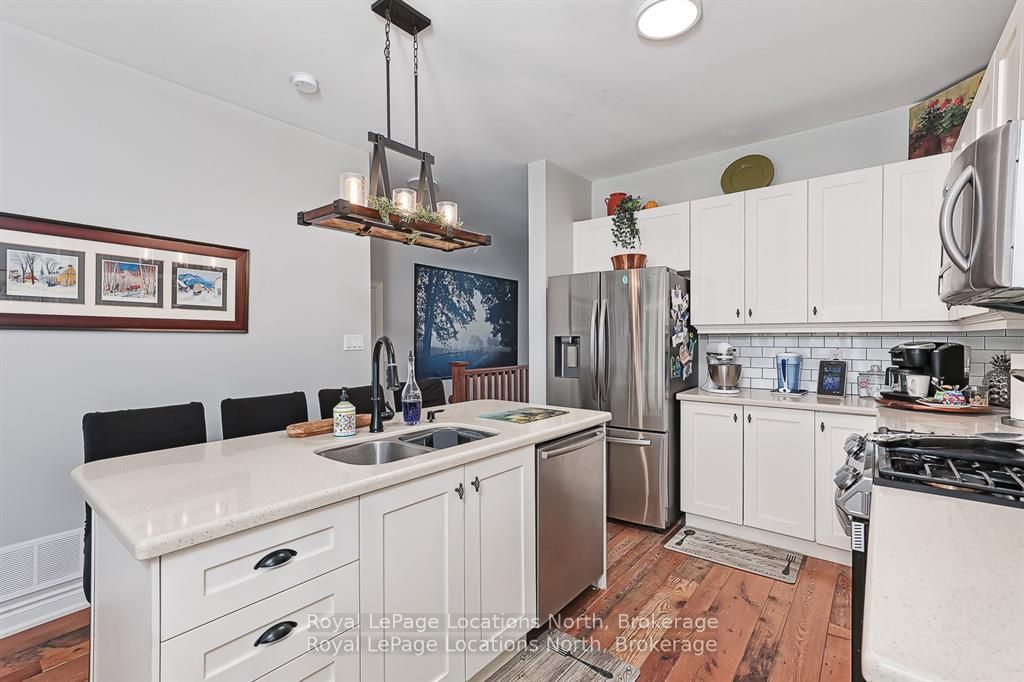 35 Sandy Coast Crescent, Wasaga Beach, ON L9Z 2L2 photo 5