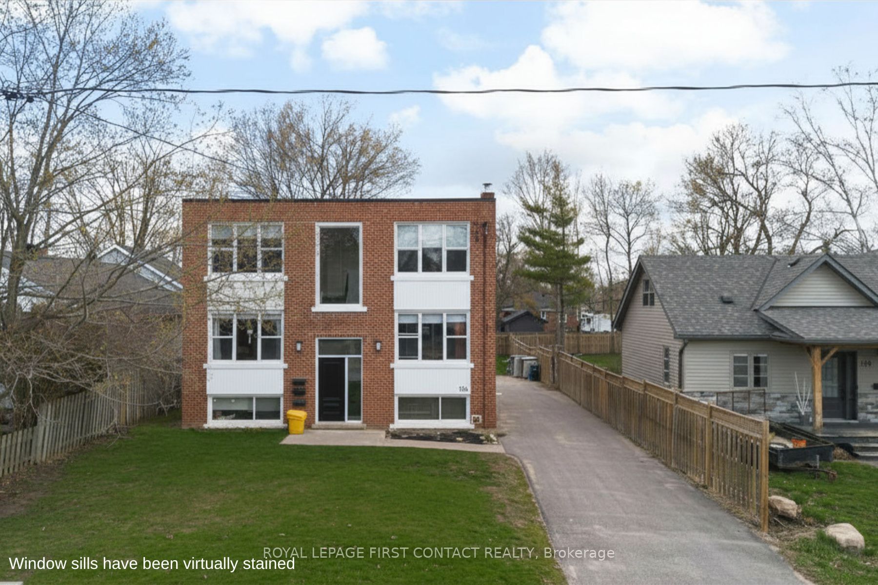 134 Napier Street, Barrie, ON L4M 1W5 photo 2