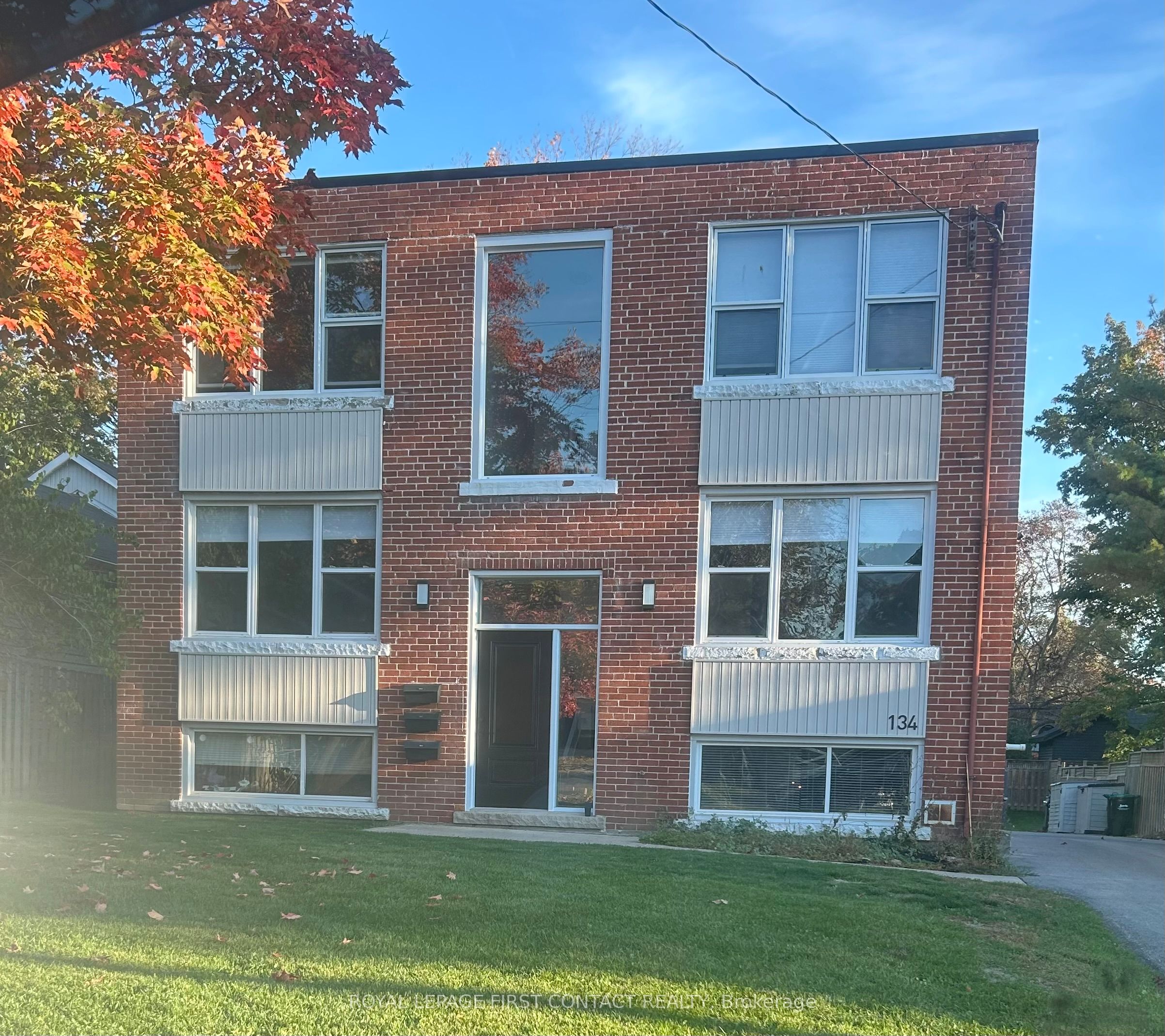 134 Napier Street, Barrie, ON L4M 1W5 photo 4