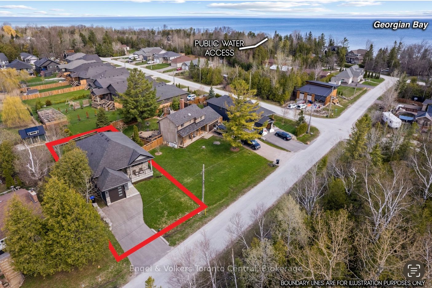 14 Thomas Street, Wasaga Beach, ON L9Z 2Y9