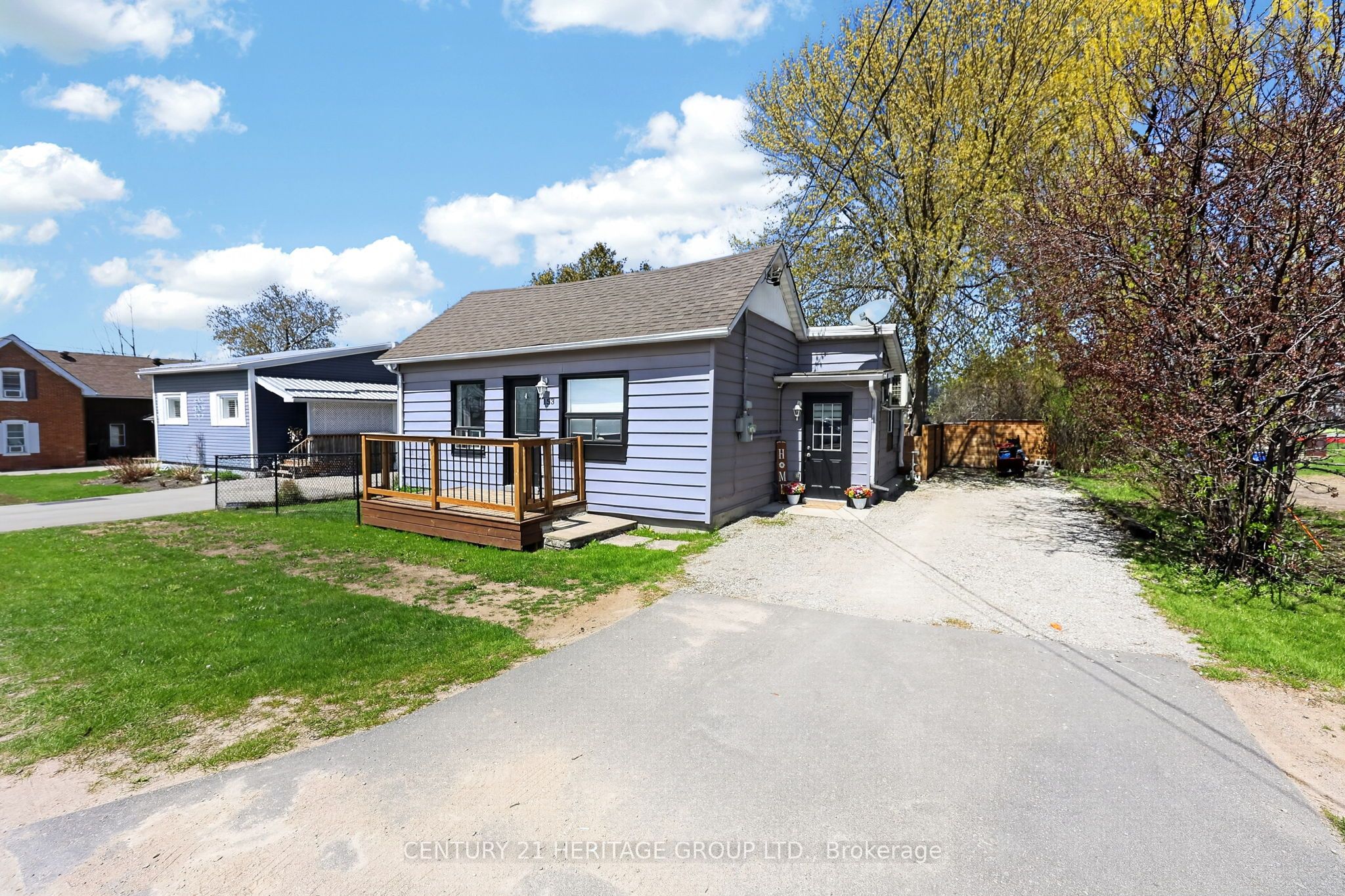 153 Veterans Lane, Tay, ON L0K 2A0 photo 2