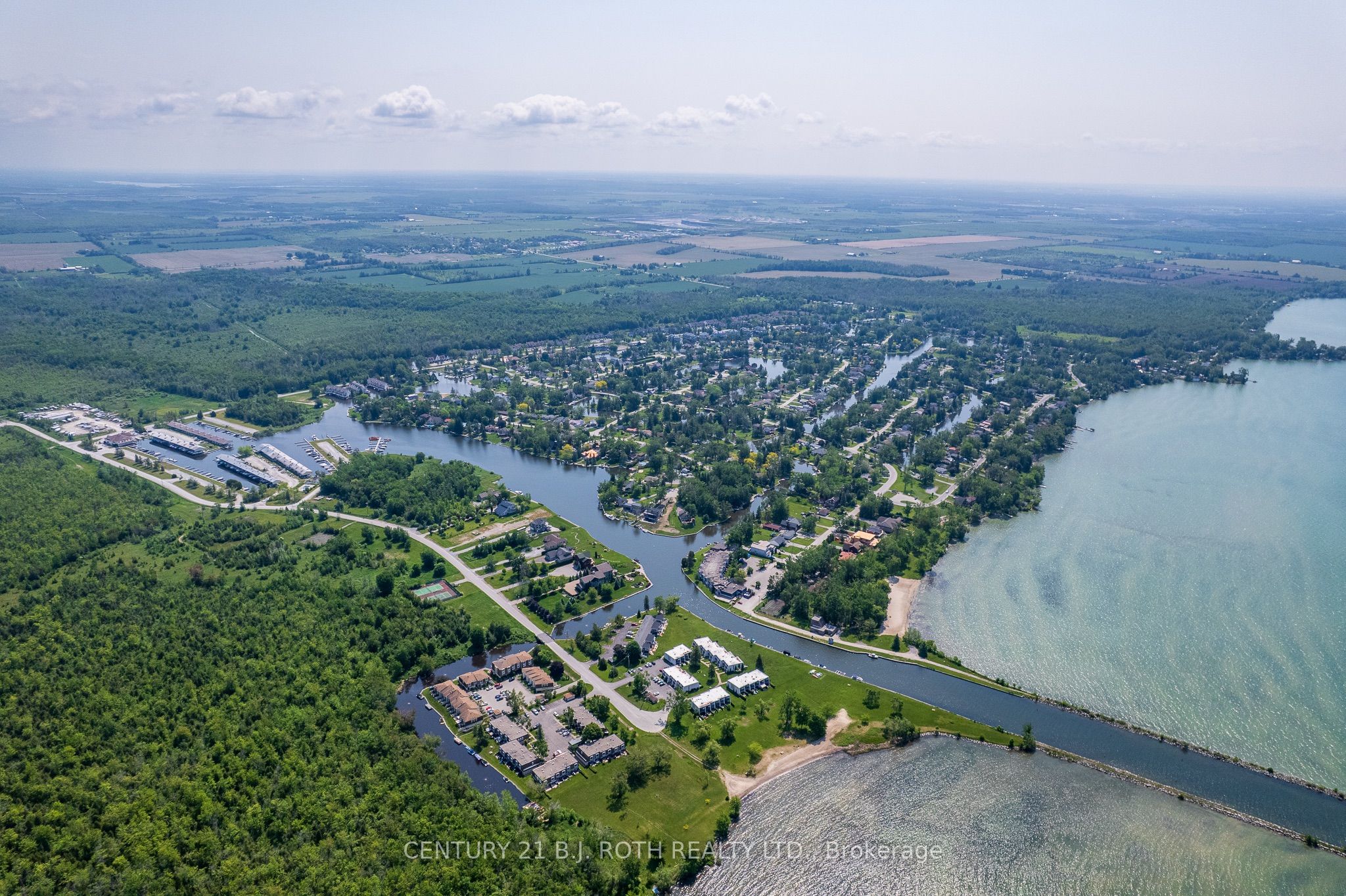 1 Paradise Boulevard 26, Ramara, ON L0K 1B0 photo 3