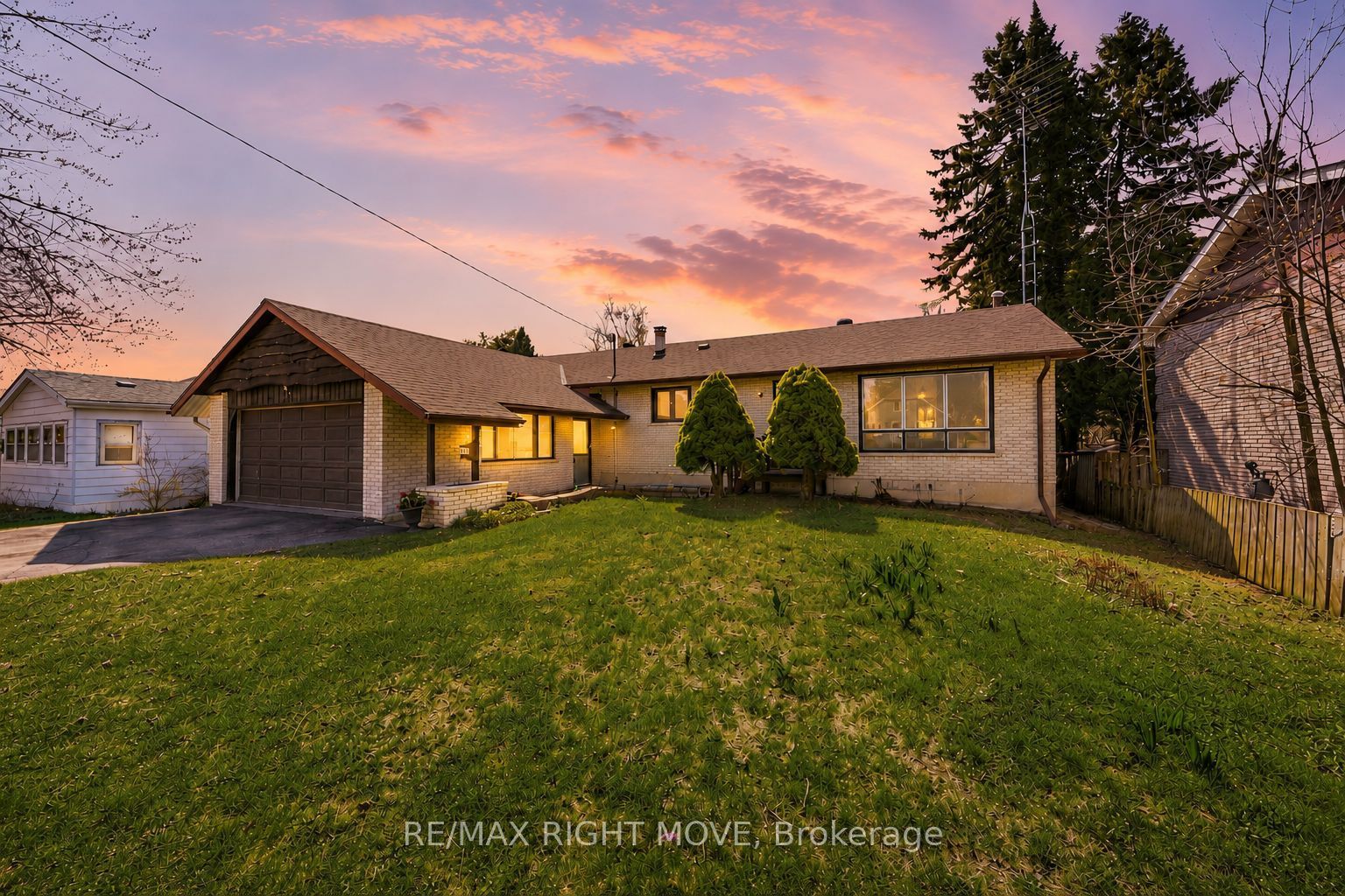 23A George Street, Orillia, ON L3V 2V4