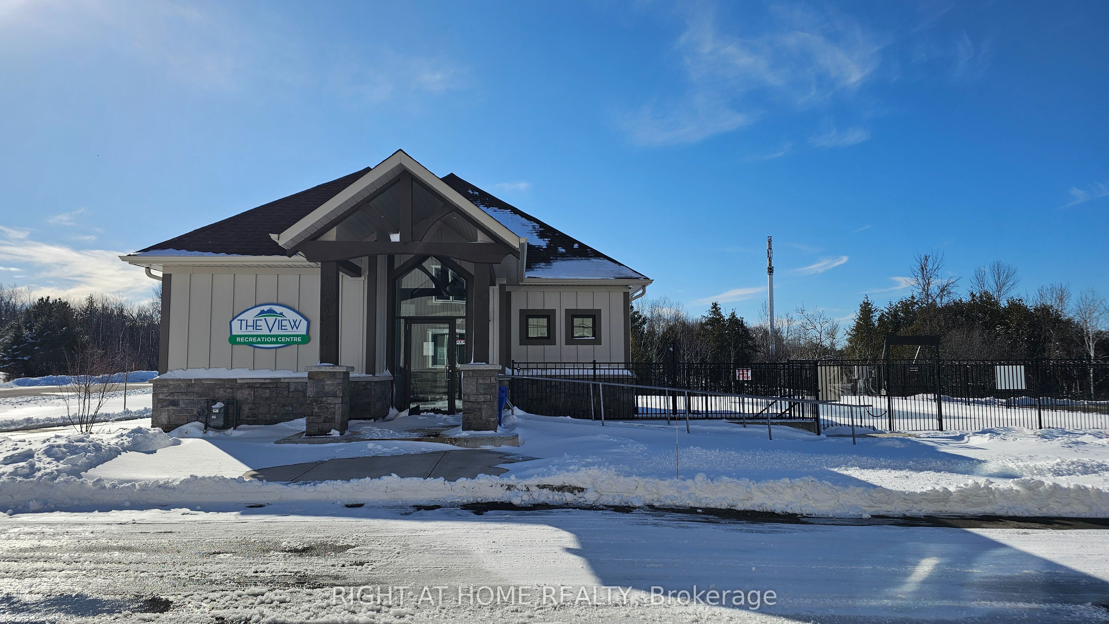 5 SPOONER Crescent 314, Collingwood, ON L9Y 1T3 photo 3