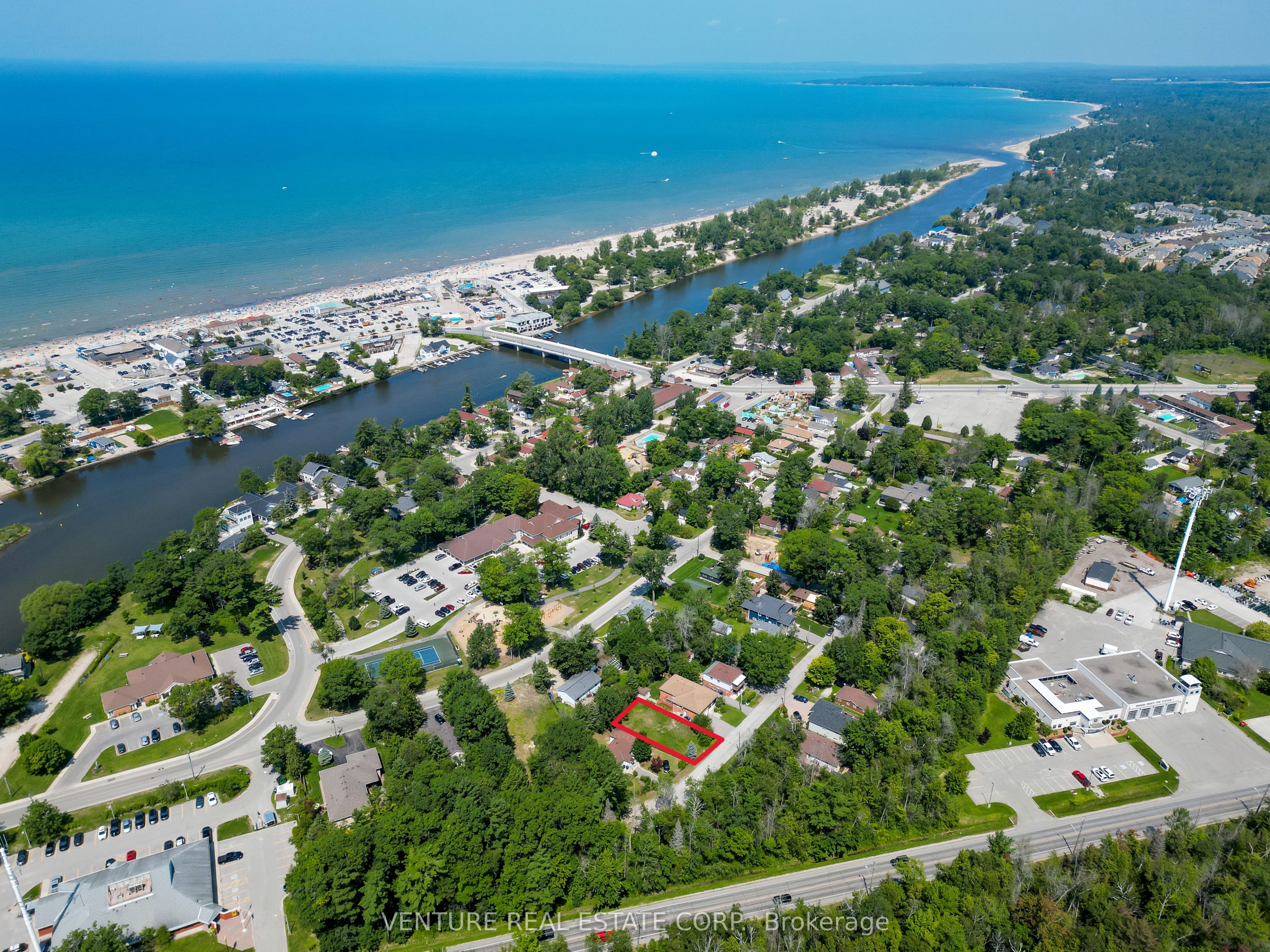 74 Forest Avenue, Wasaga Beach, ON L9Z 2K4 photo 4