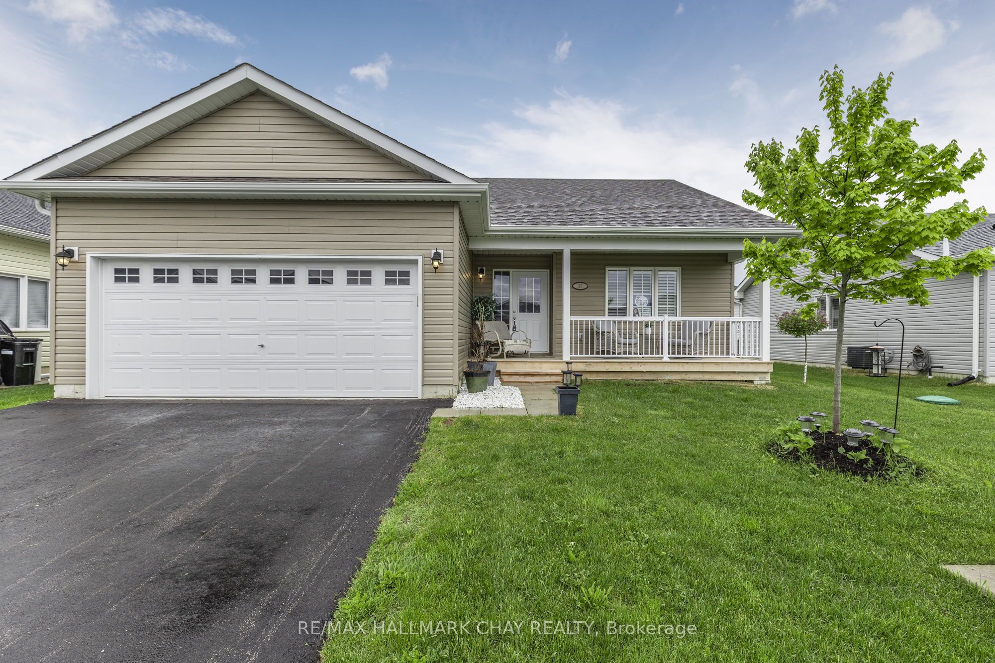 17 Sophie Lane S, Ramara, ON L3V 8J9