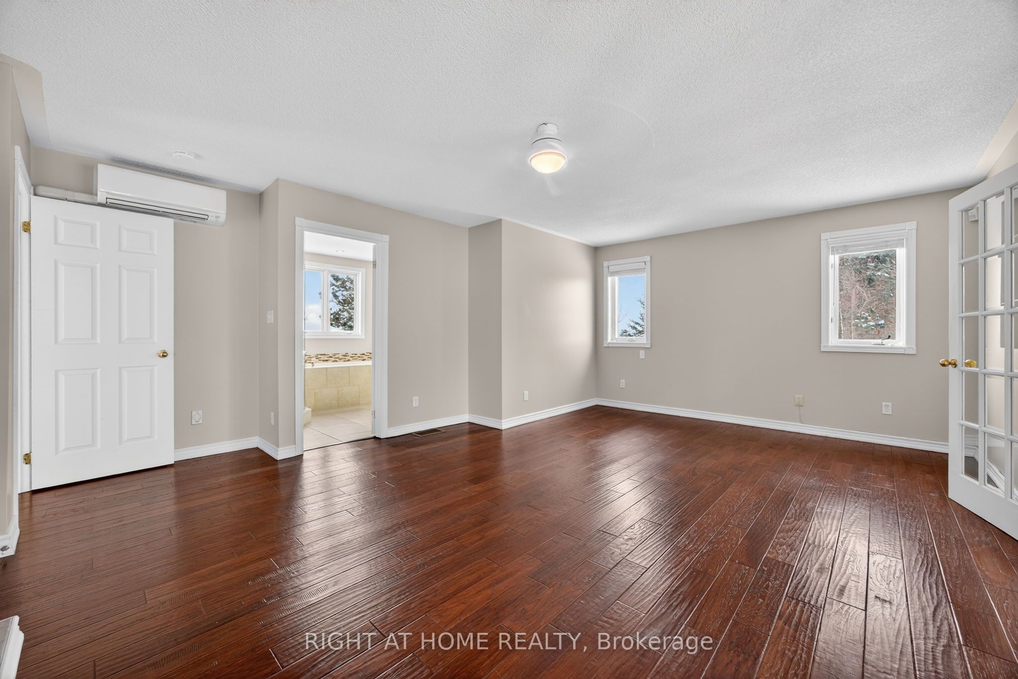 54 Highland Drive, Oro-Medonte, ON L0L 2L0 photo 4
