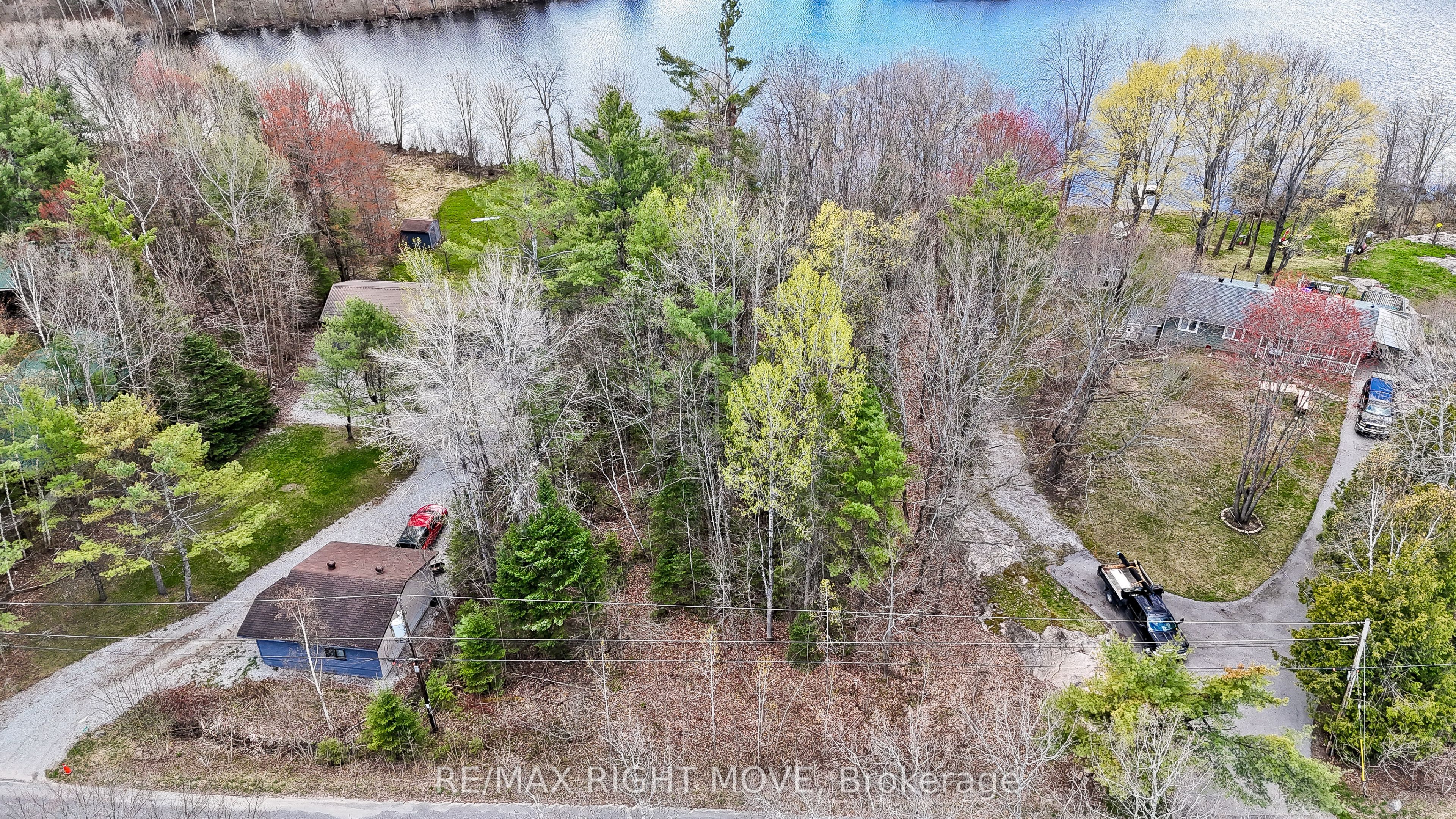 5123 Severn Pines Crescent, Severn, ON L0K 2B0 photo 3
