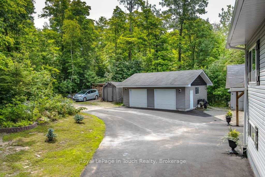 36 Meadows Avenue, Tay, ON L0K 2C0 photo 3