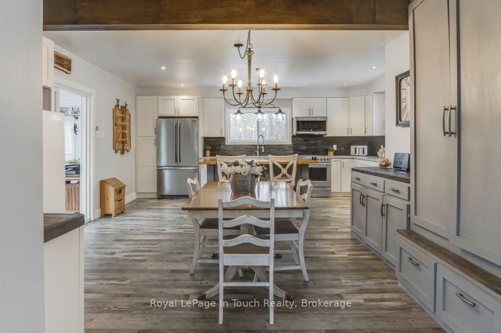 36 Meadows Avenue, Tay, ON L0K 2C0 photo 5
