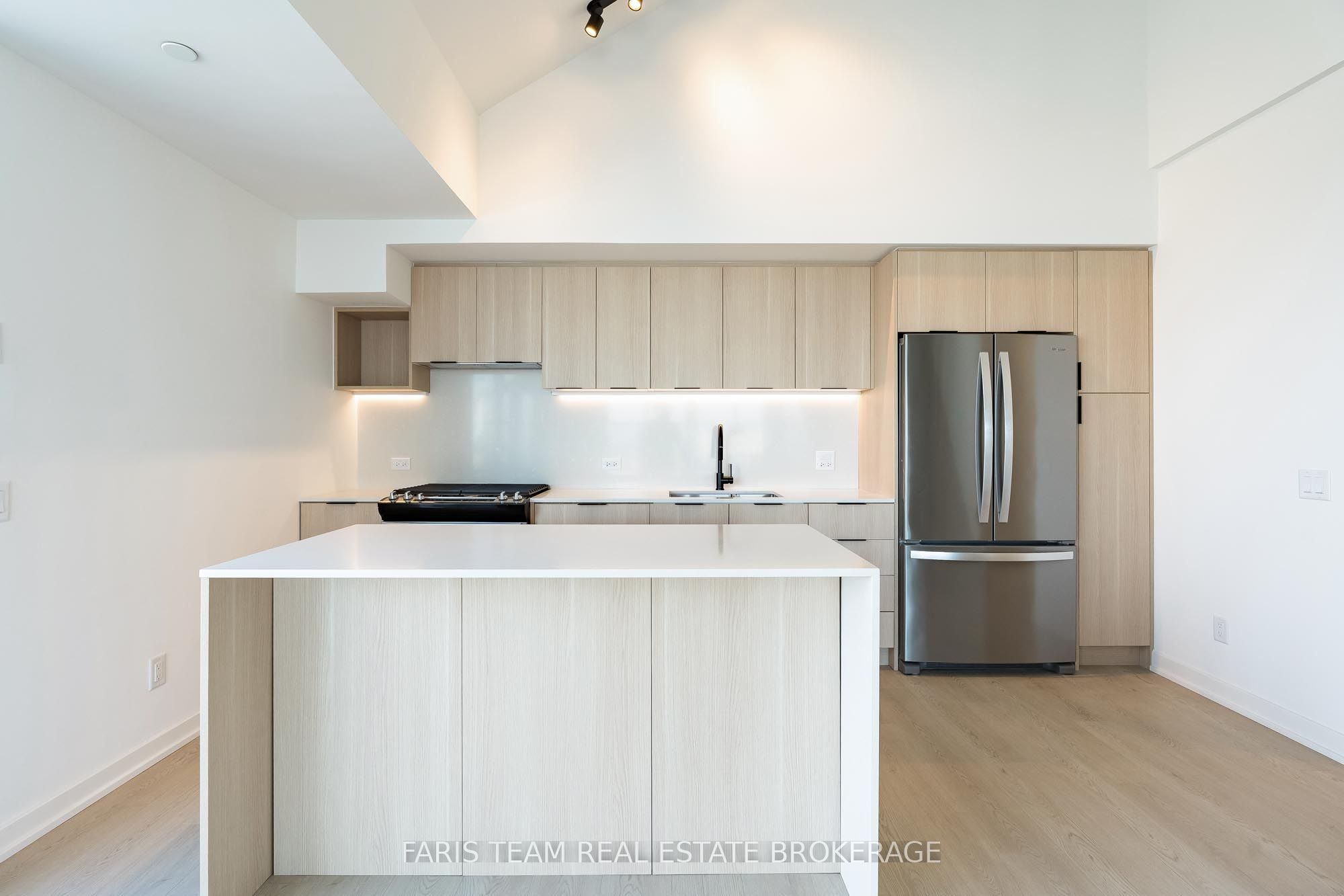31 Huron Street 621, Collingwood, ON L0G 1V0 photo 5