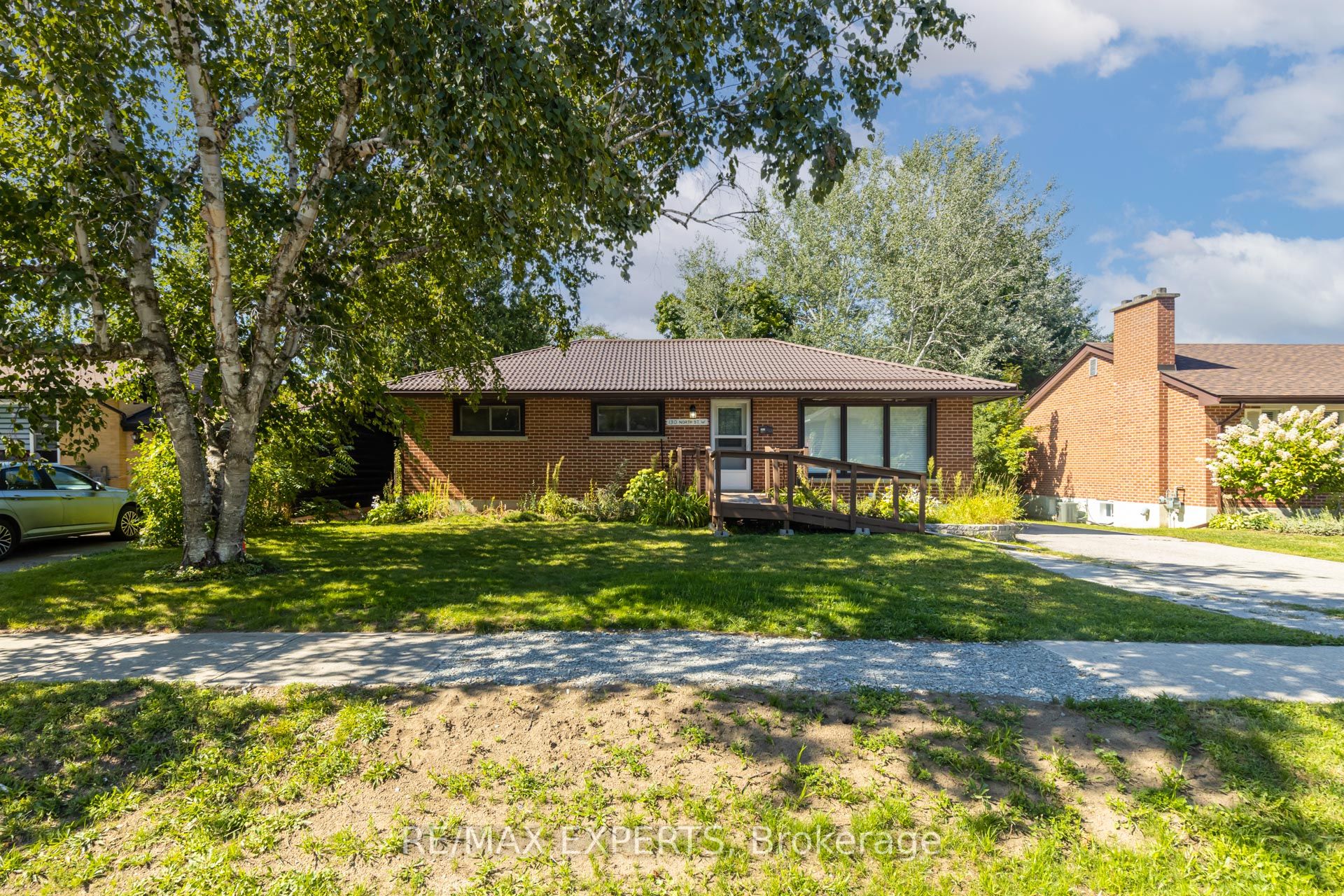 130 North Street W, Orillia, ON L3V 3S8