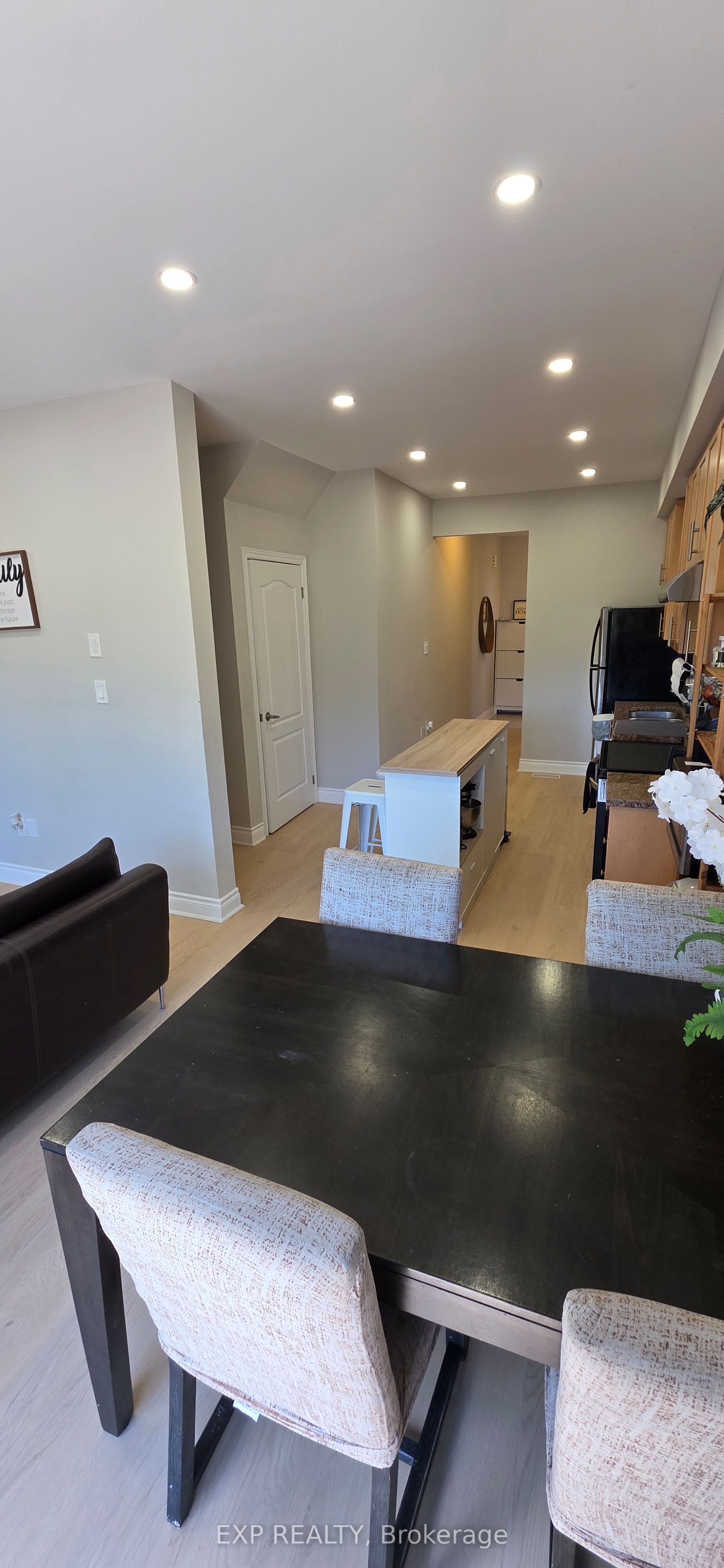 41 Deneb Street, Barrie, ON L4M 0K6 photo 3