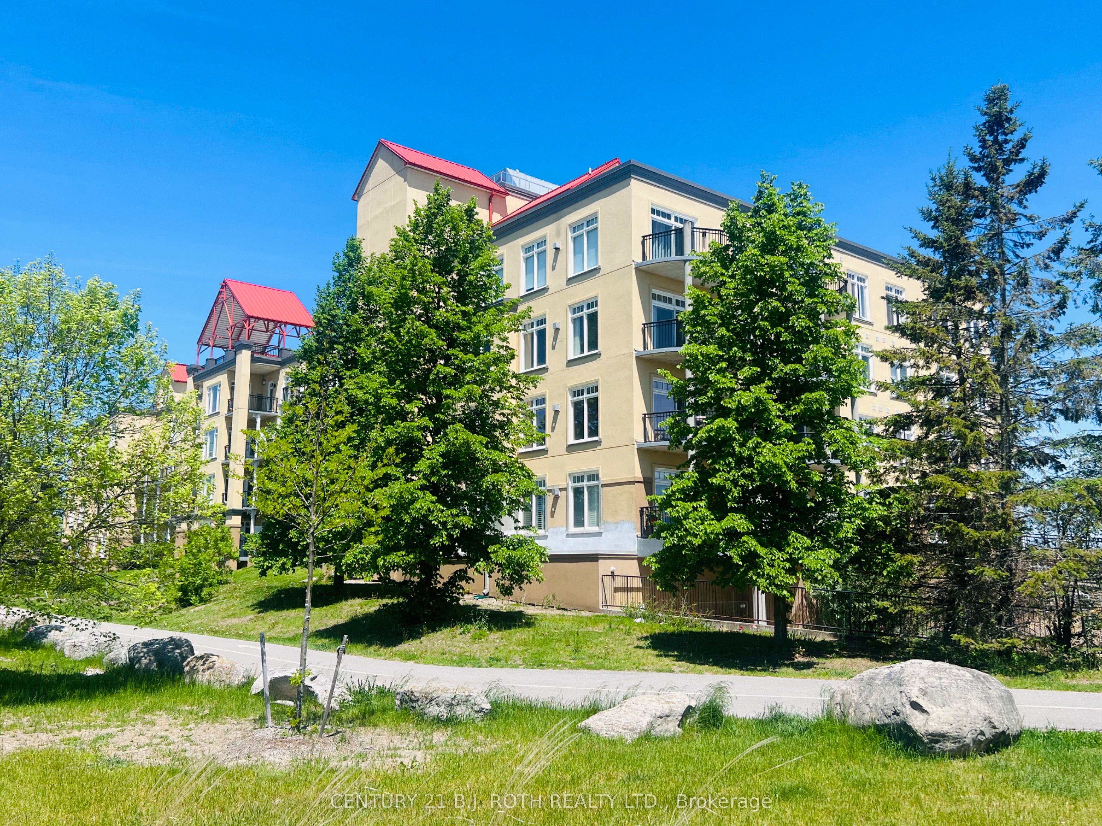 140 Cedar Island Road 311, Orillia, ON L3V 1T1