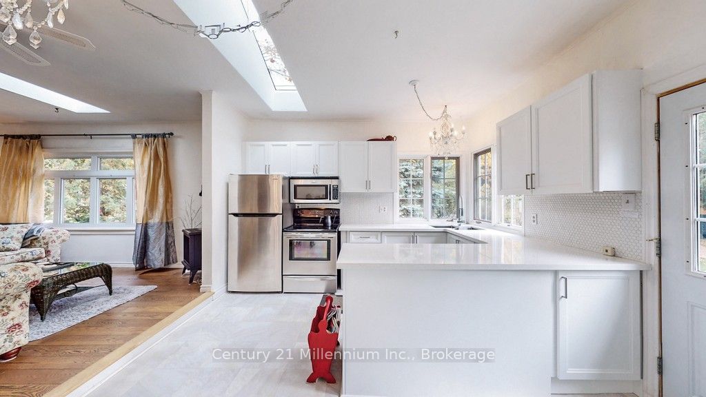 19 HASTINGS Avenue, Tiny, ON L0L 1P0 photo 5