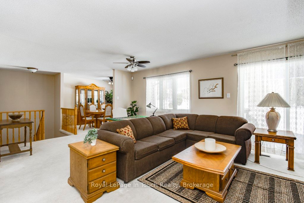 808 Jane Boulevard, Midland, ON L4R 5M4