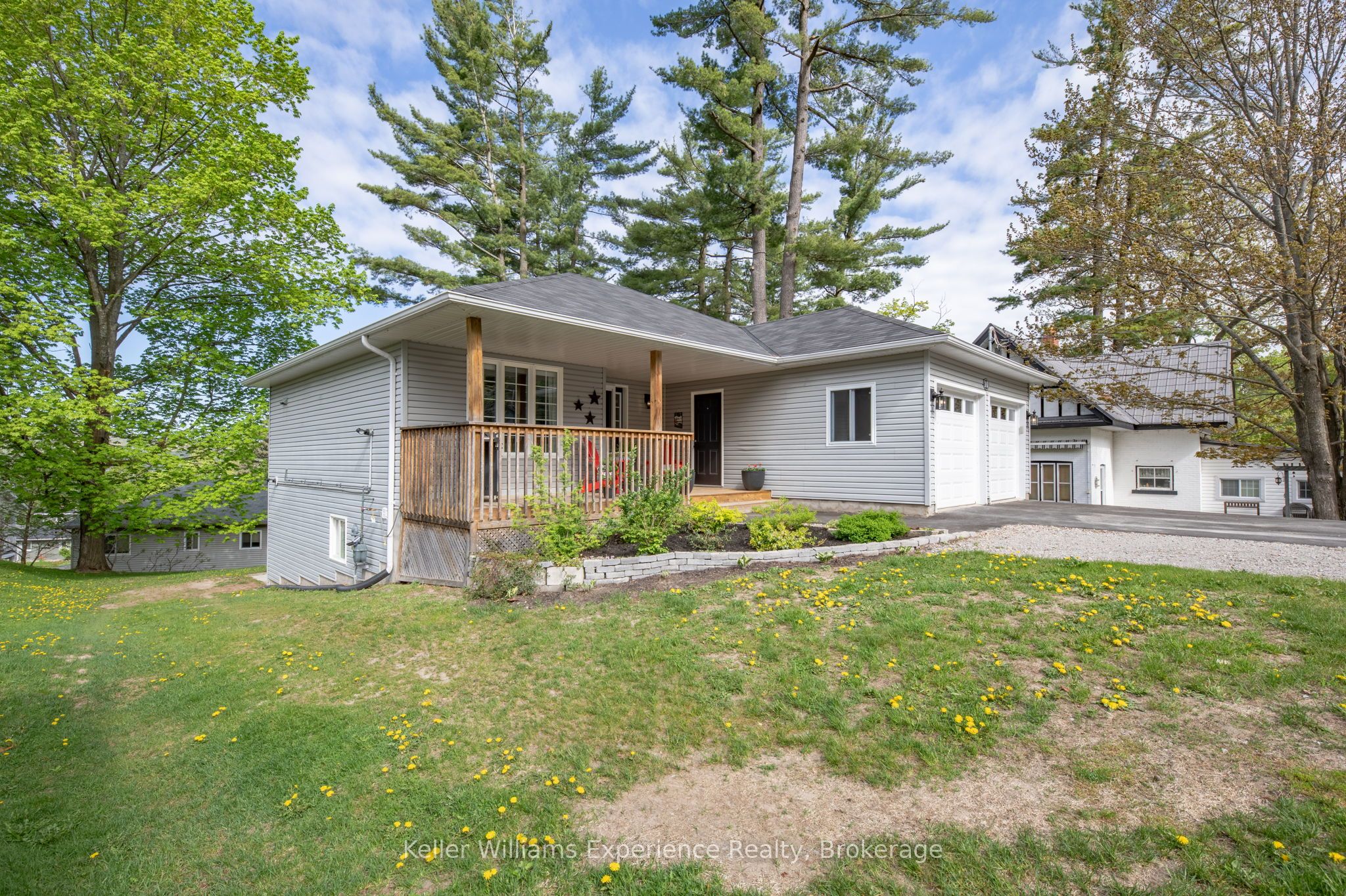 10 Clarence Avenue, Penetanguishene, ON L9M 1A9 photo 2
