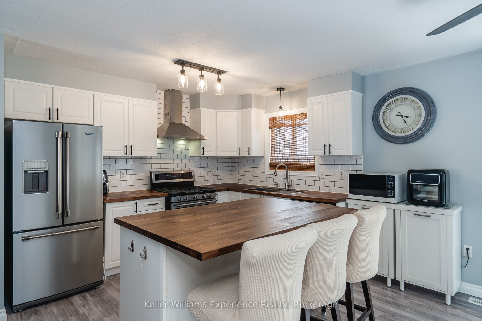 10 Clarence Avenue, Penetanguishene, ON L9M 1A9 photo 5