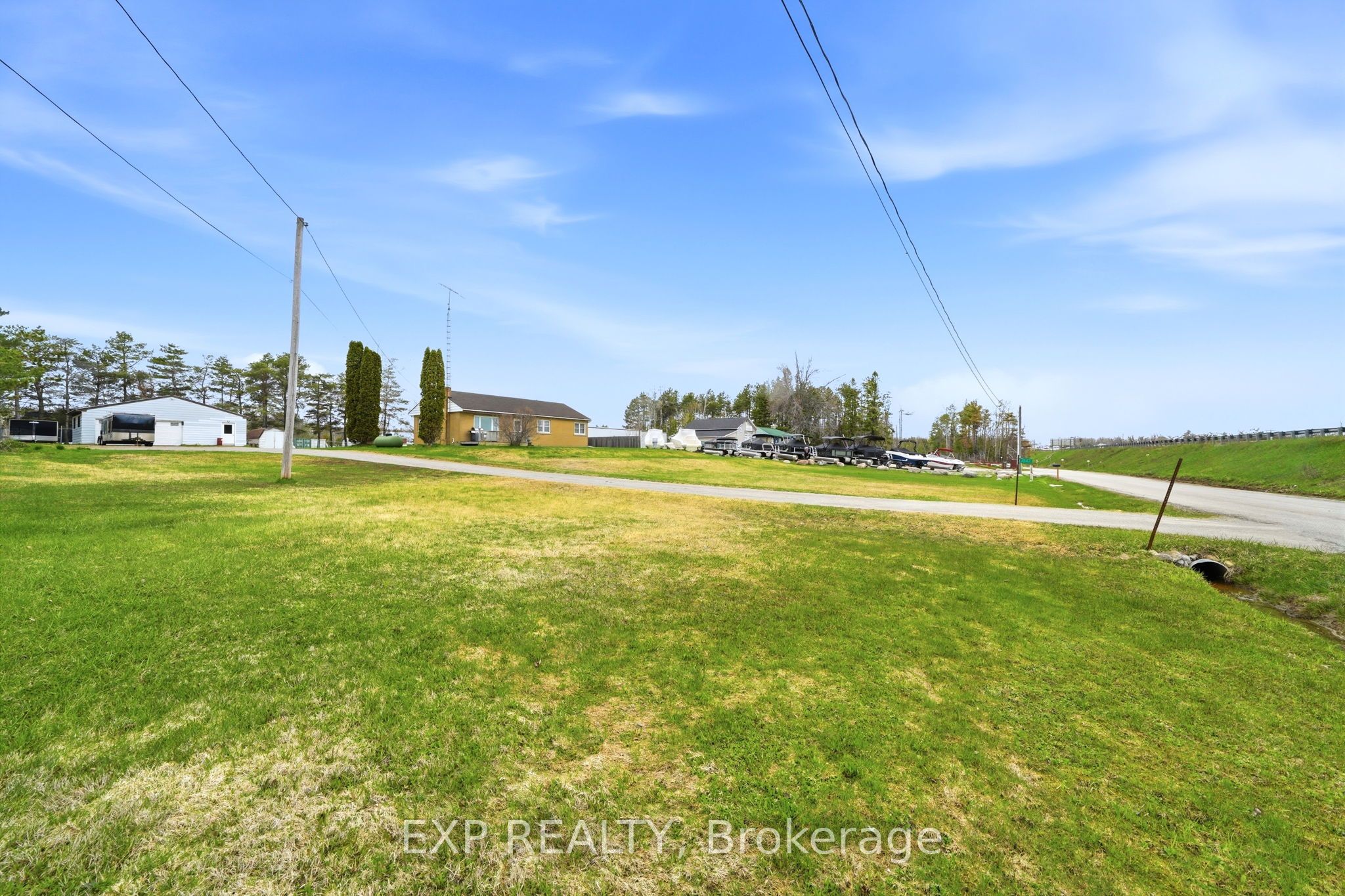4142 Stewarts Lane, Severn, ON L3V 6H3