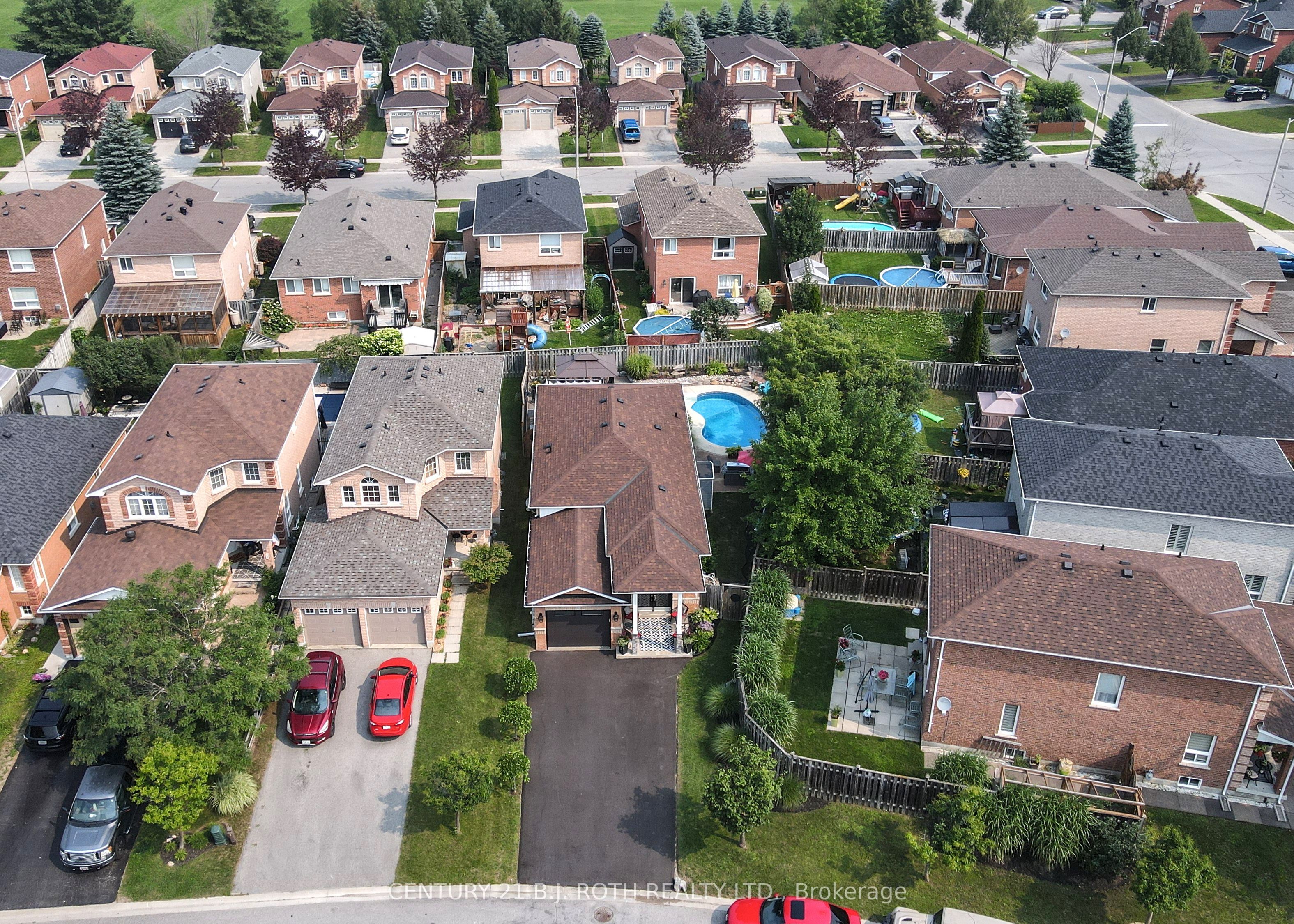 4 Lister Drive, Barrie, ON L4N 0L5 photo 2