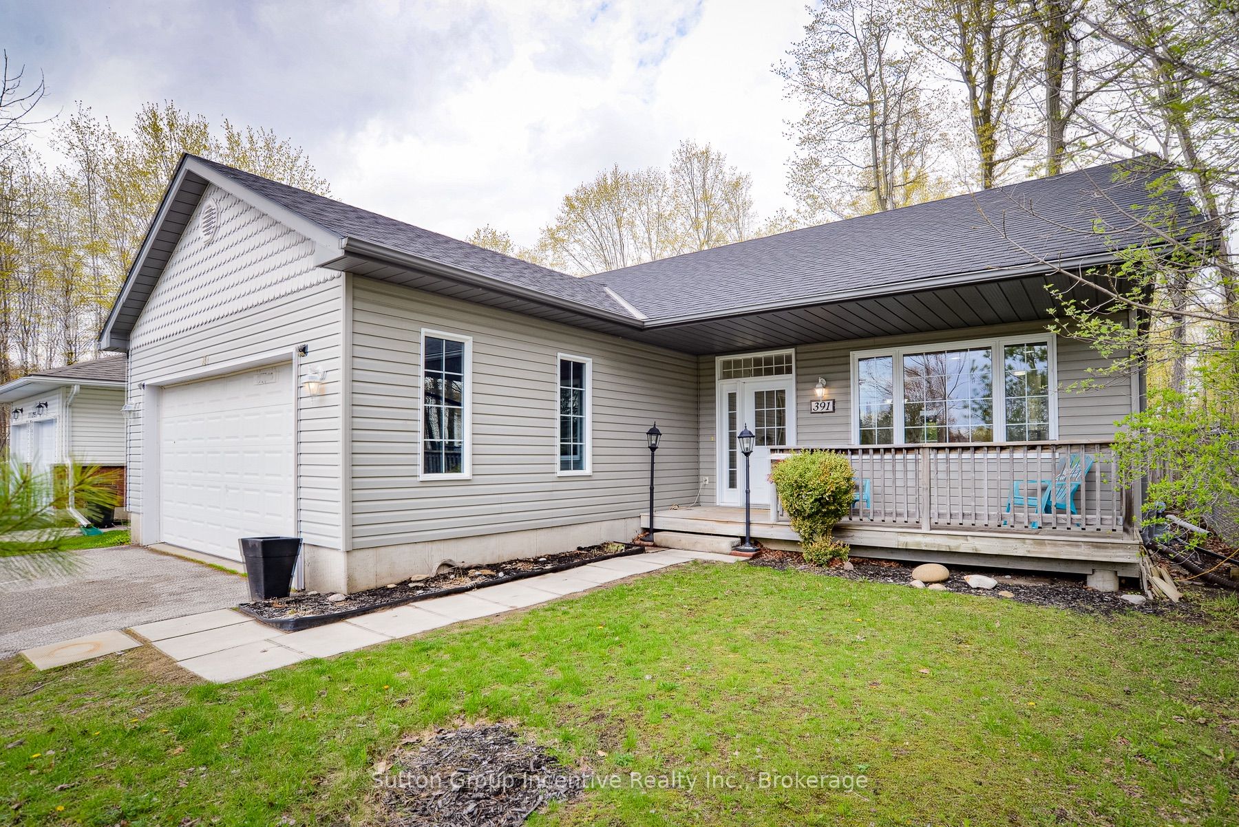 391 Grenville Avenue, Orillia, ON L3V 8A7 photo 2