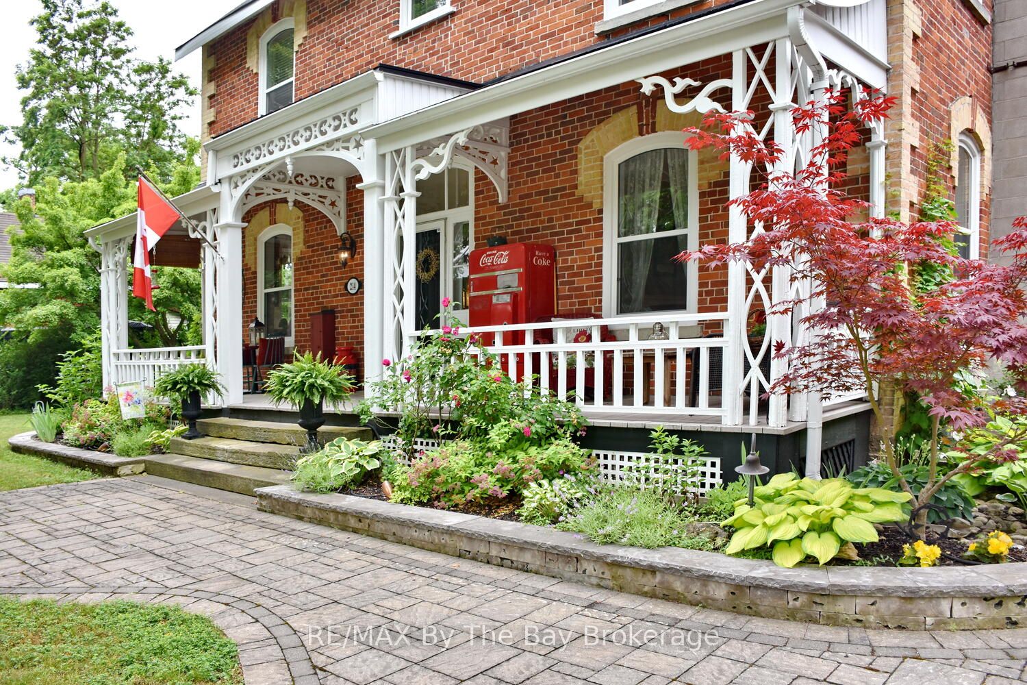 214 Elm Street, Clearview, ON L0M 1S0 photo 2