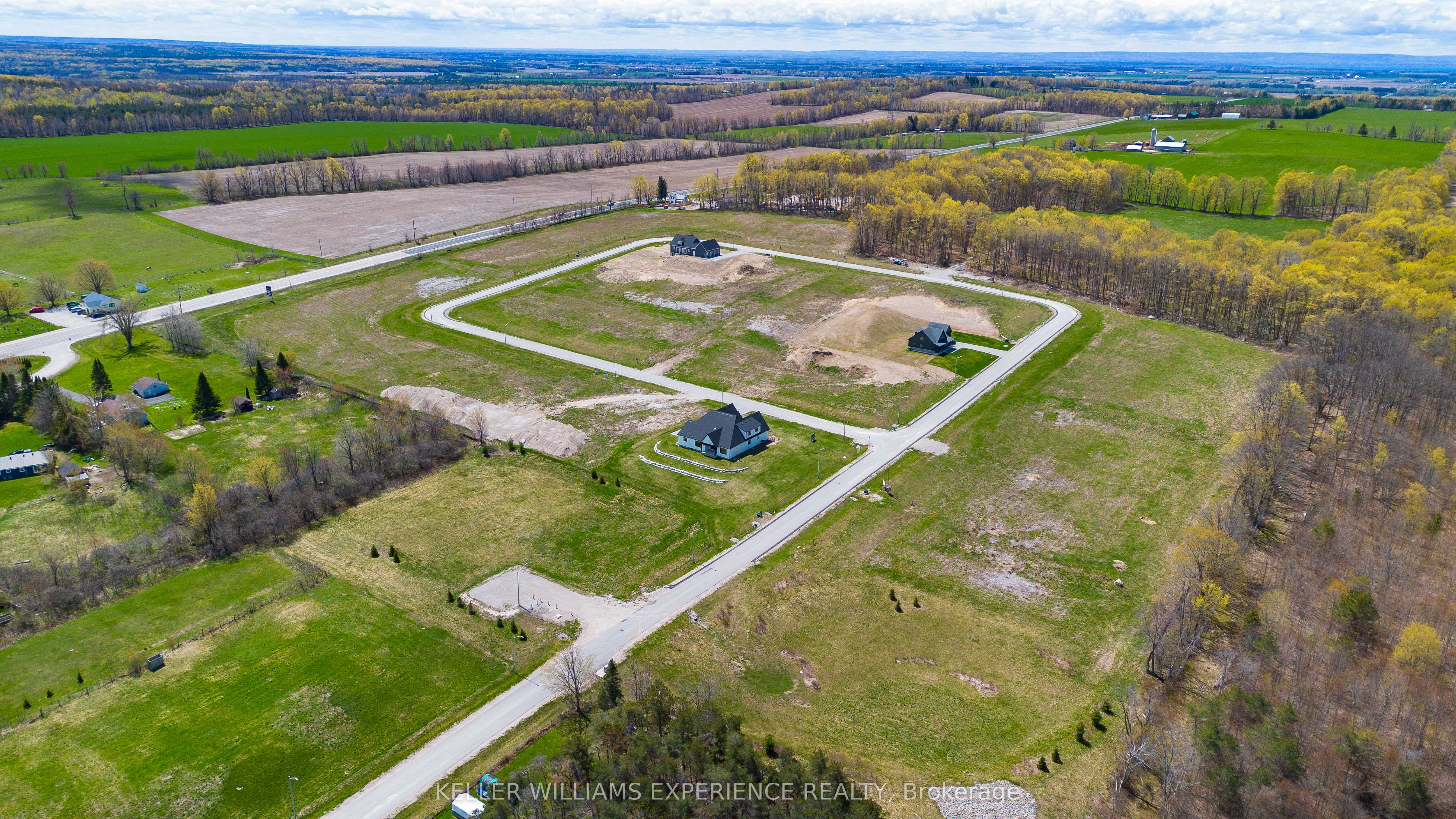32 Waverley Heights, Tay, ON L0L 1P0 photo 2