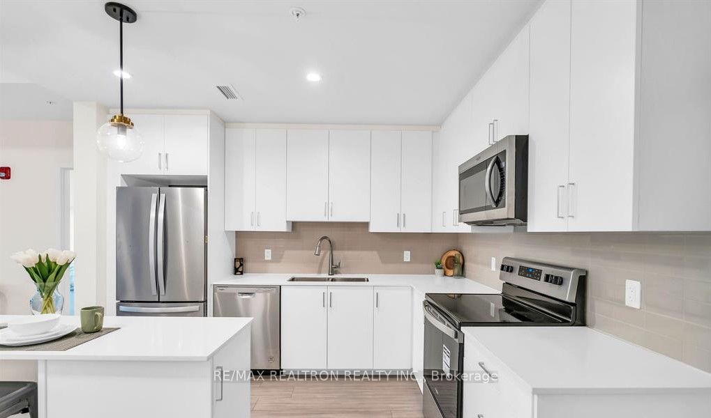 121 Mary Street 309, Clearview, ON L0M 1G0 photo 3