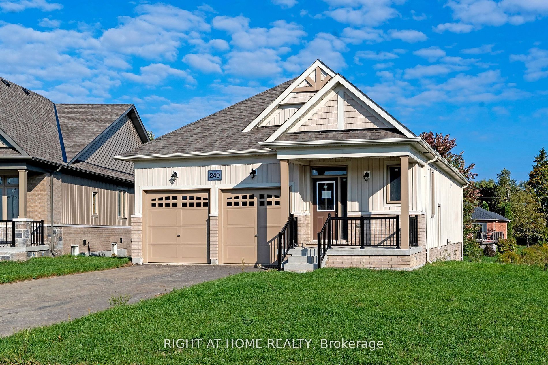 240 Wilcox Drive, Clearview, ON L0M 1S0