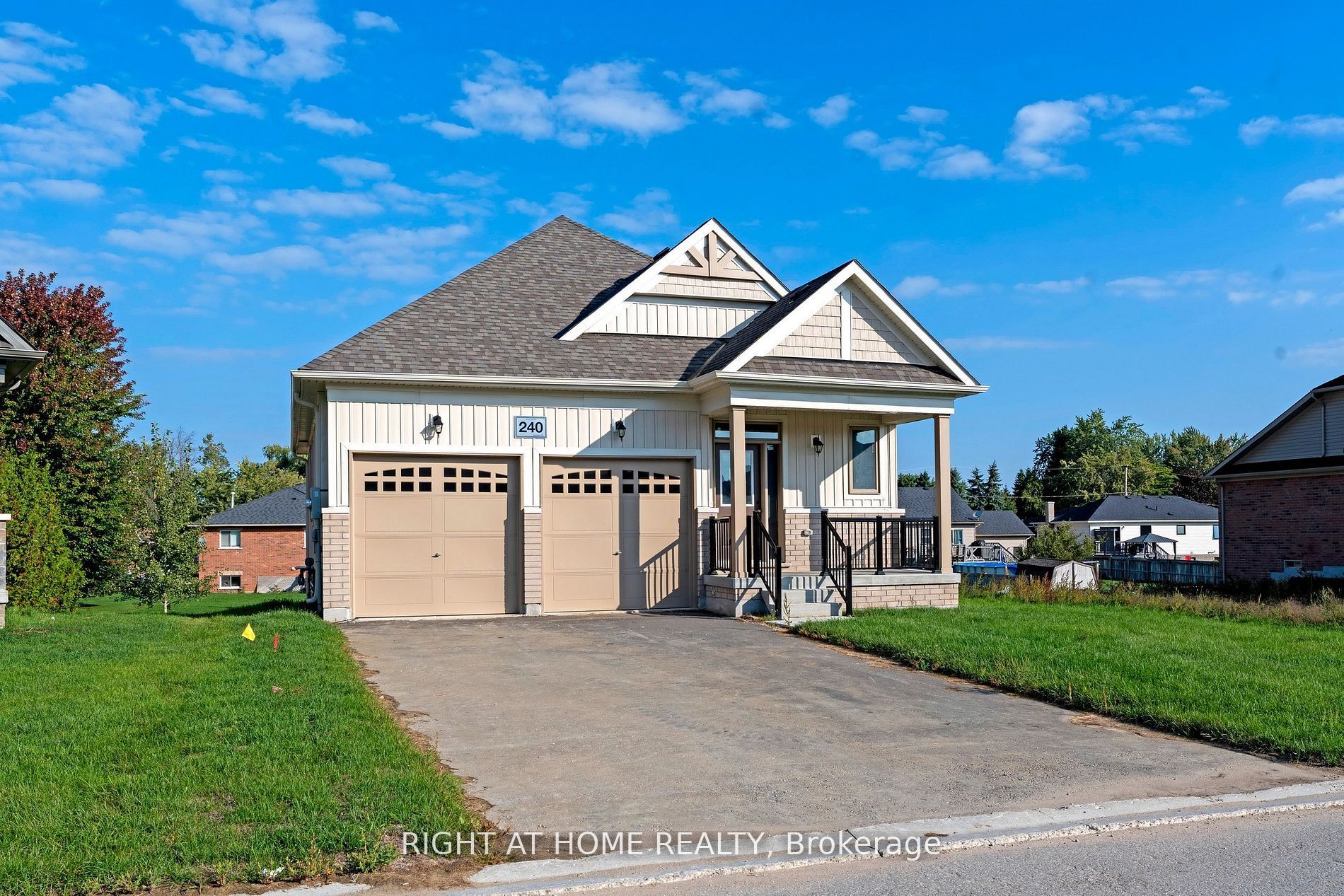240 Wilcox Drive, Clearview, ON L0M 1S0 photo 2