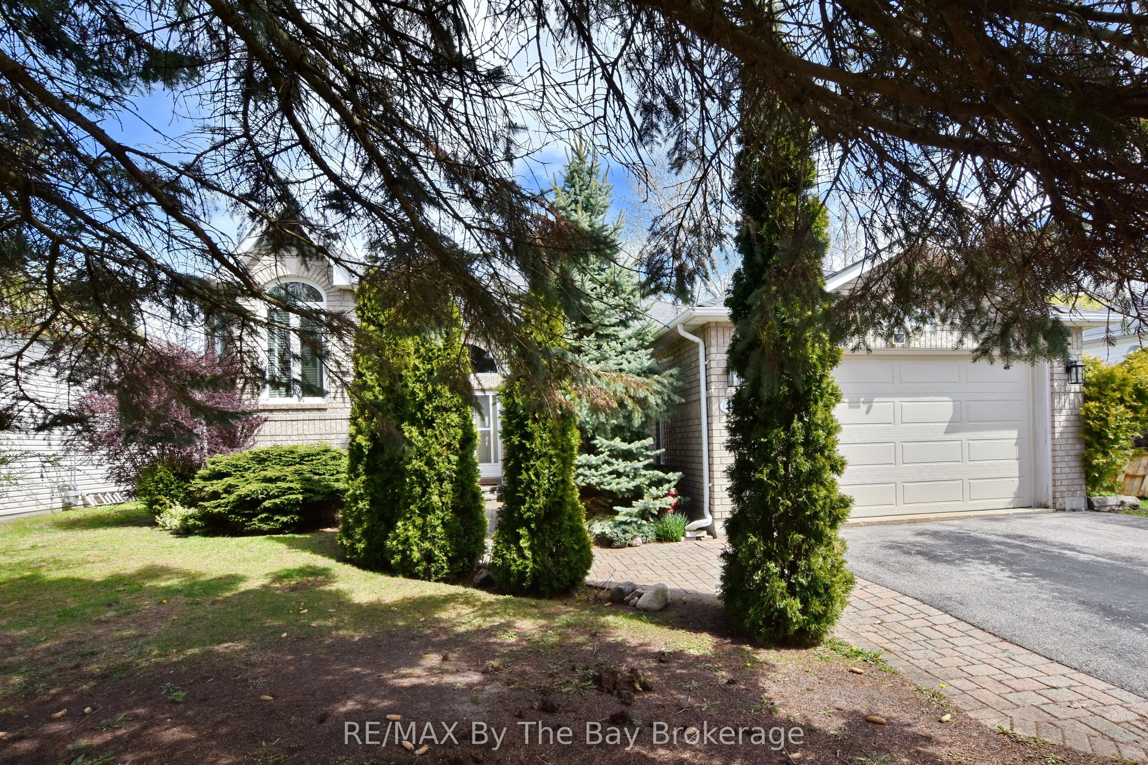 17 Acorn Crescent, Wasaga Beach, ON L9Z 1L6 photo 5