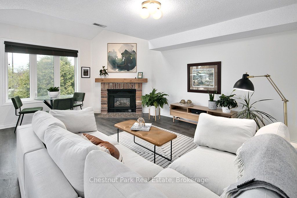 55 Trott Boulevard 114, Collingwood, ON L9Y 5B8