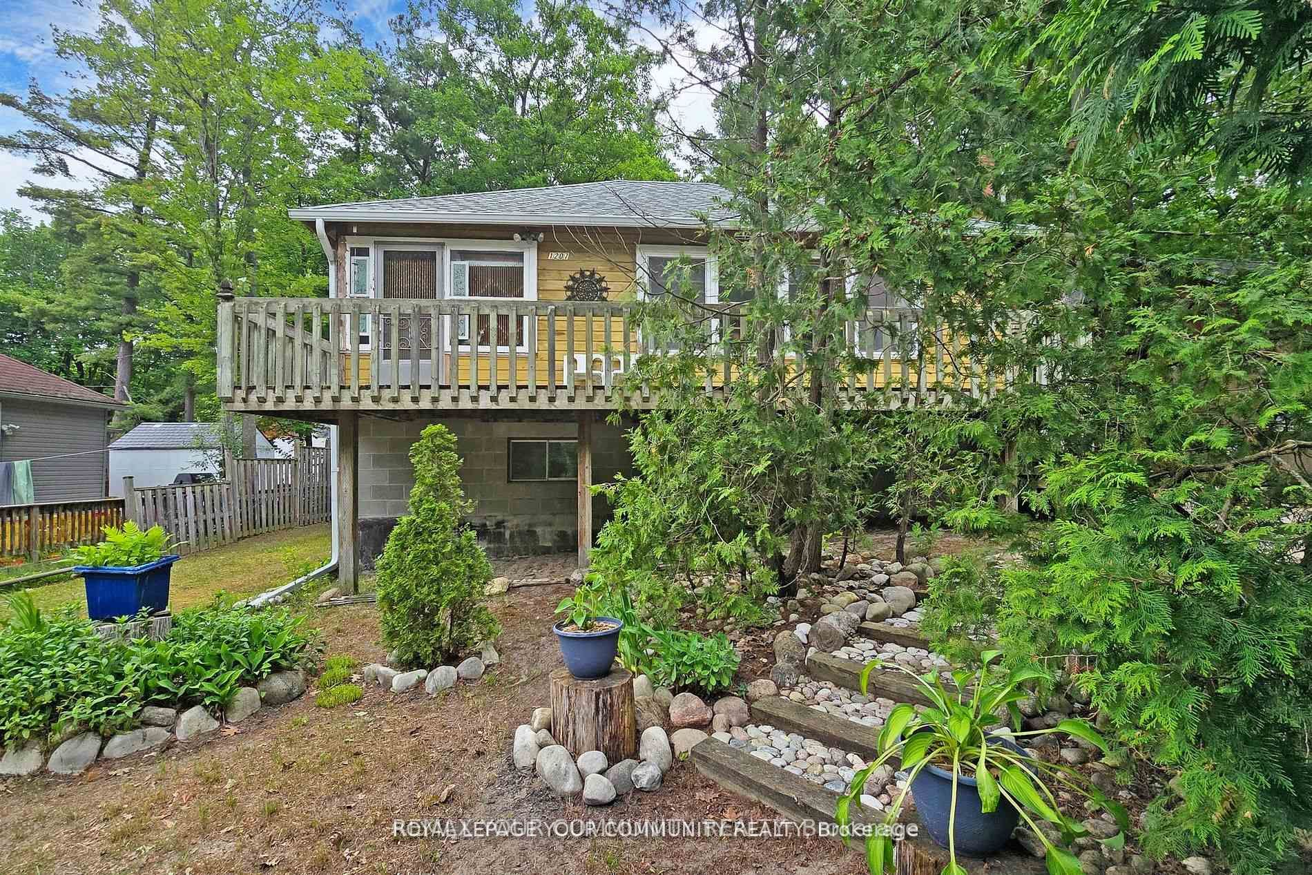 1207 Tiny Beaches Road S, Tiny, ON L0L 2T0 photo 2