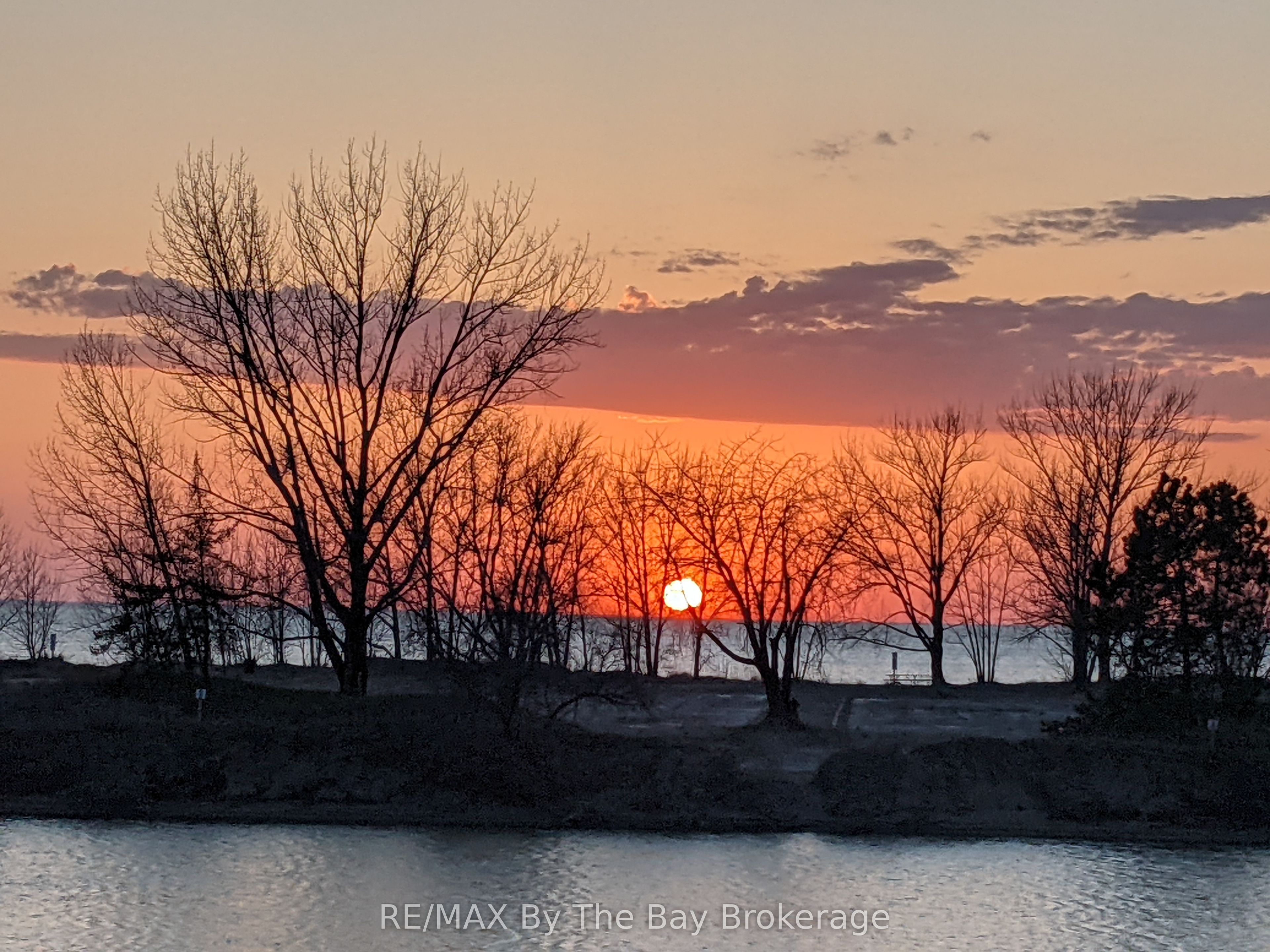216 River Road E 1, Wasaga Beach, ON L9Z 2L6 photo 4