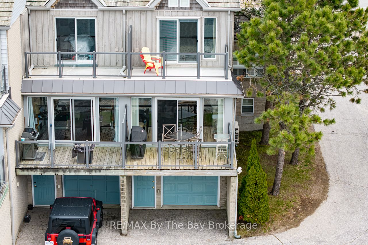 216 River Road E 1, Wasaga Beach, ON L9Z 2L6 photo 5