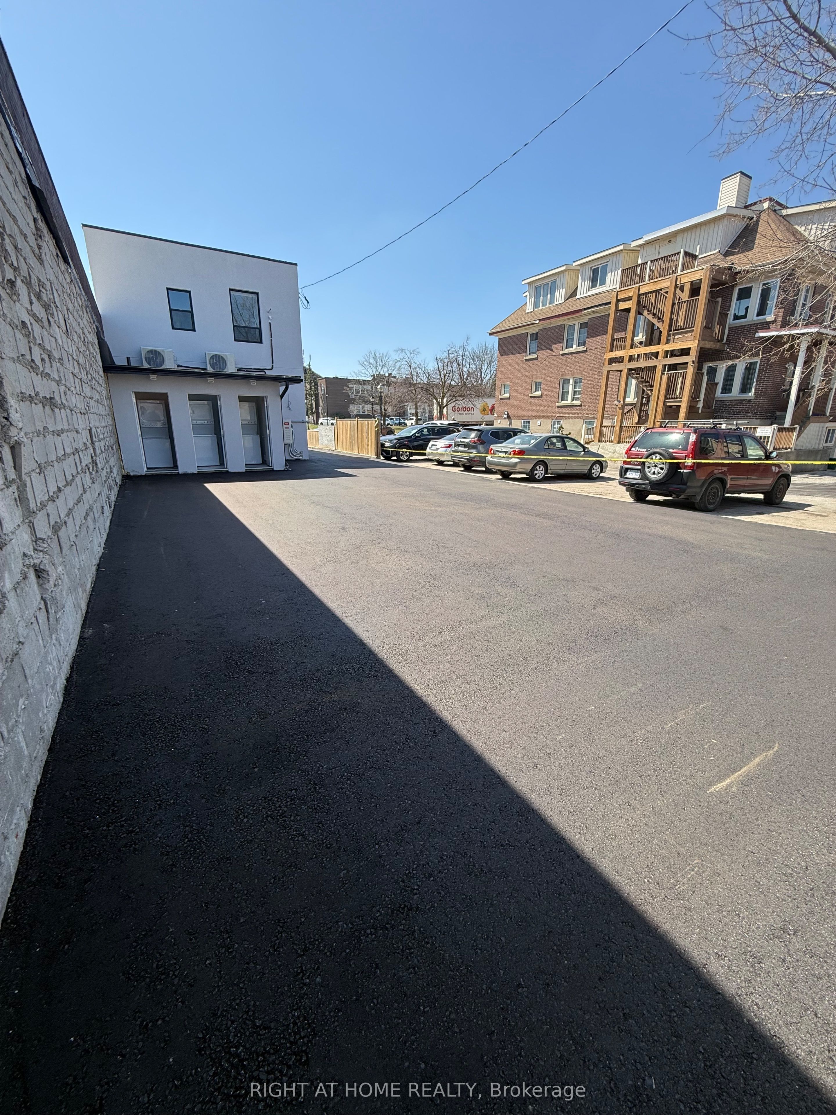 28 West Street N, Orillia, ON L3V 5B8 photo 4