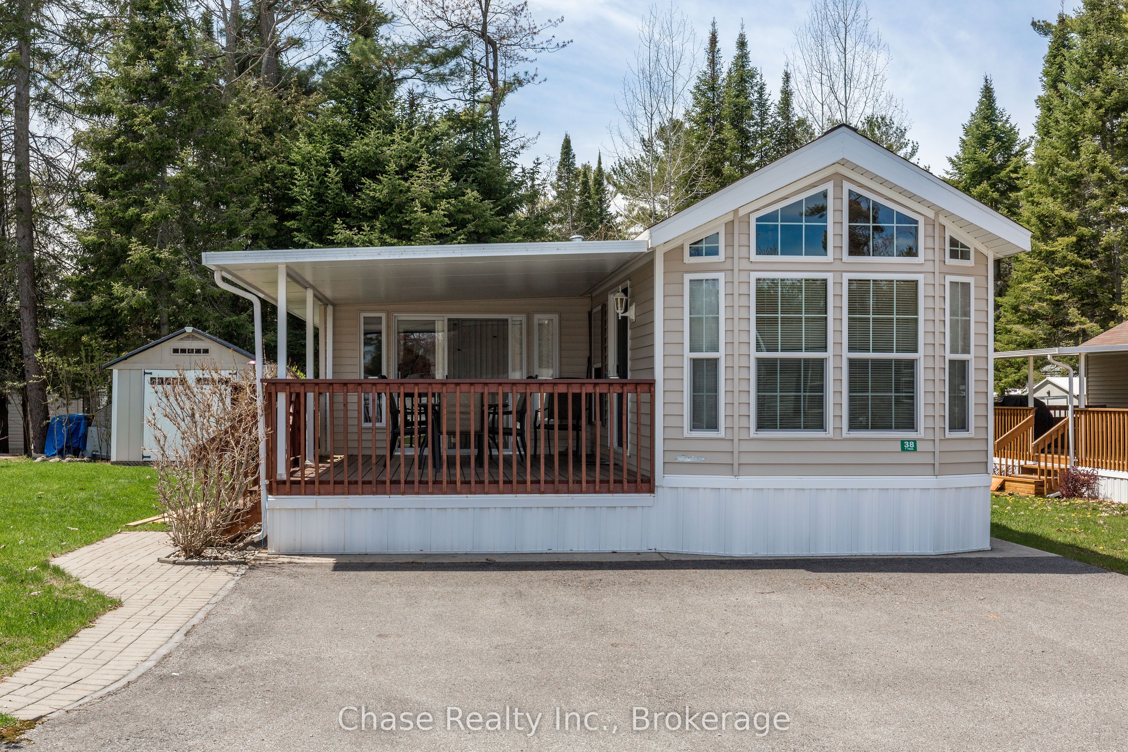 38 Temagami Trail, Wasaga Beach, ON L9Z 1X7