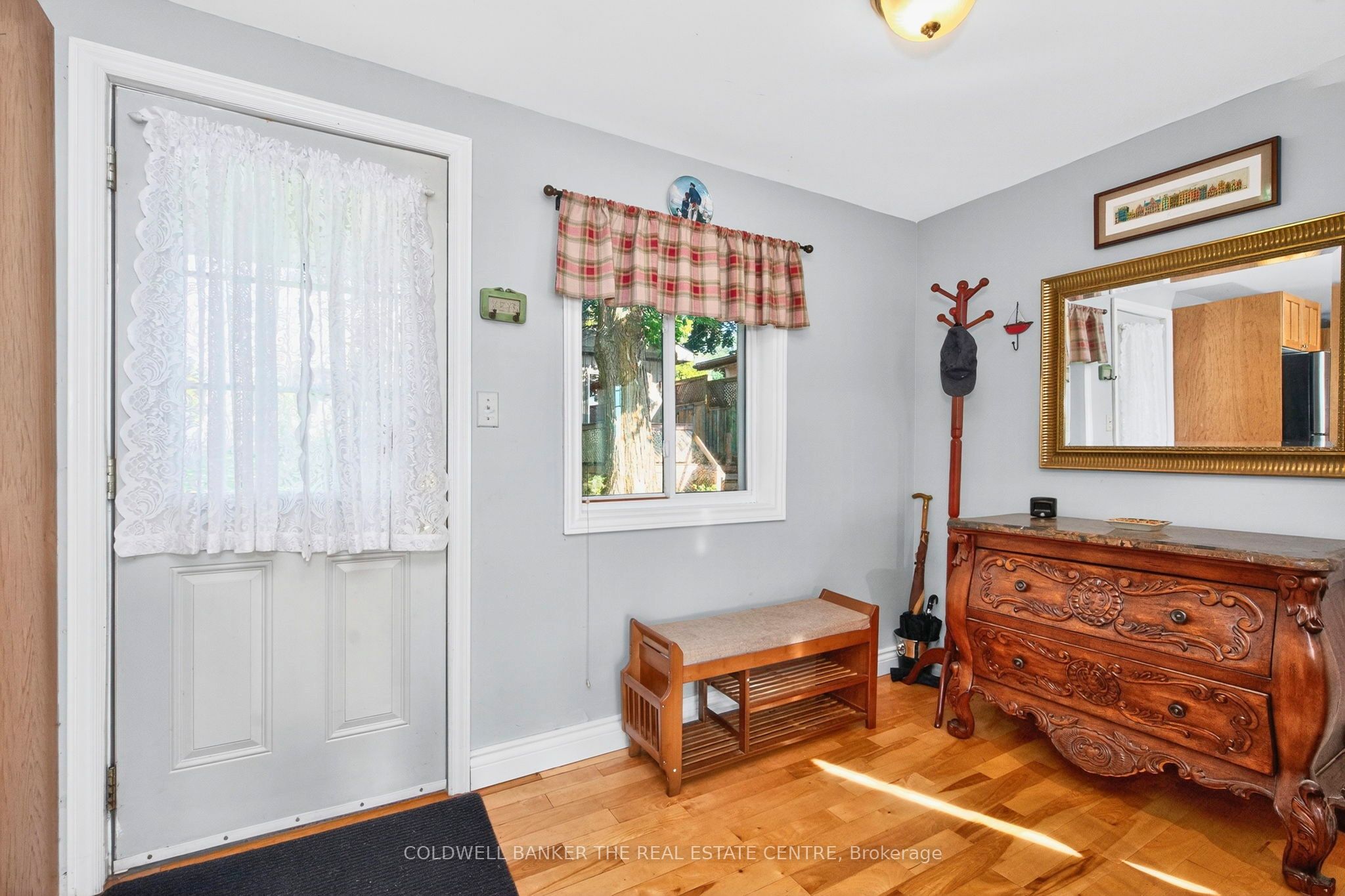 115 Lakeshore Road W, Oro-Medonte, ON L0L 2E0 photo 4