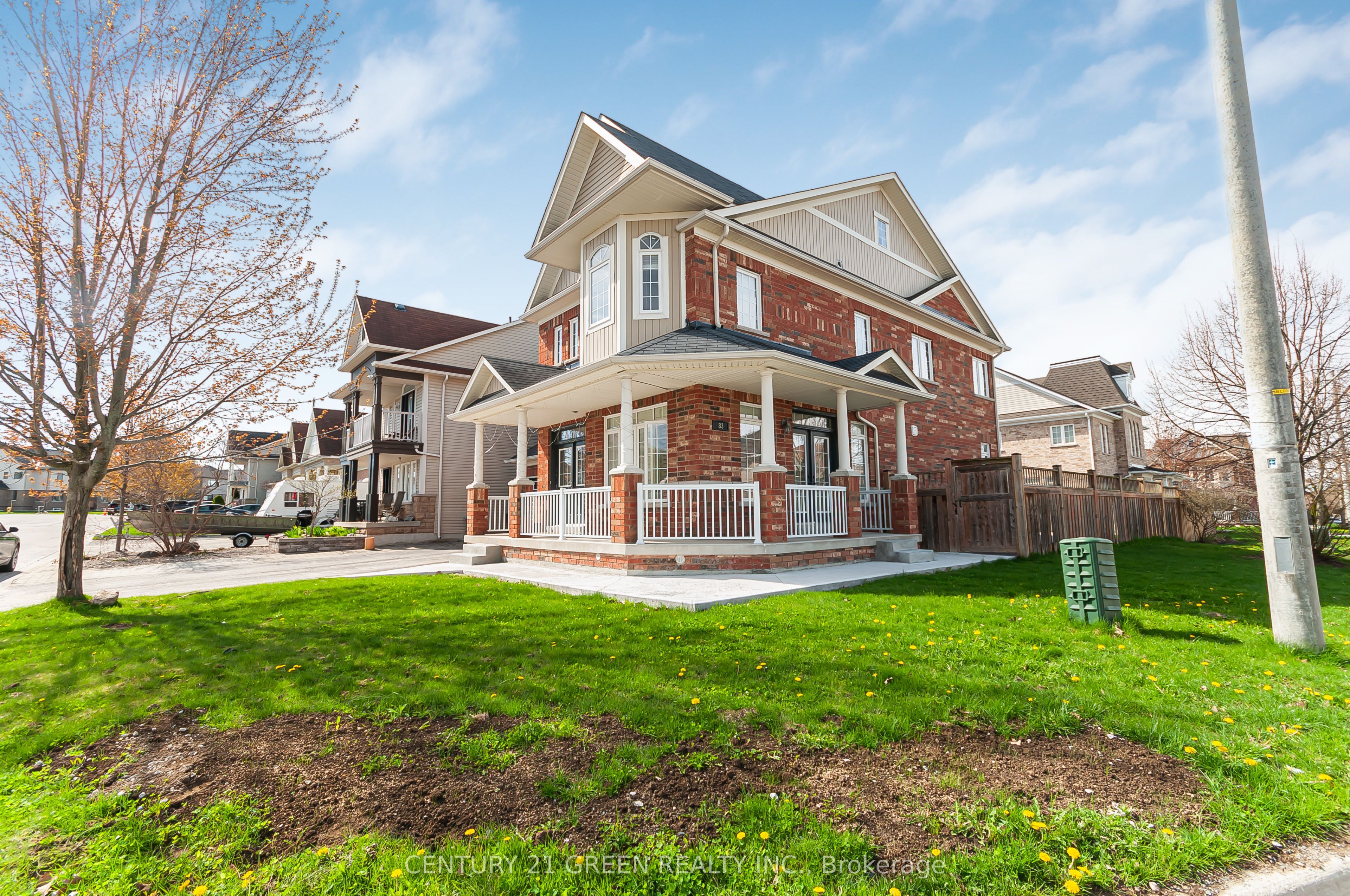 83 Diana Way, Barrie, ON L4M 7J1