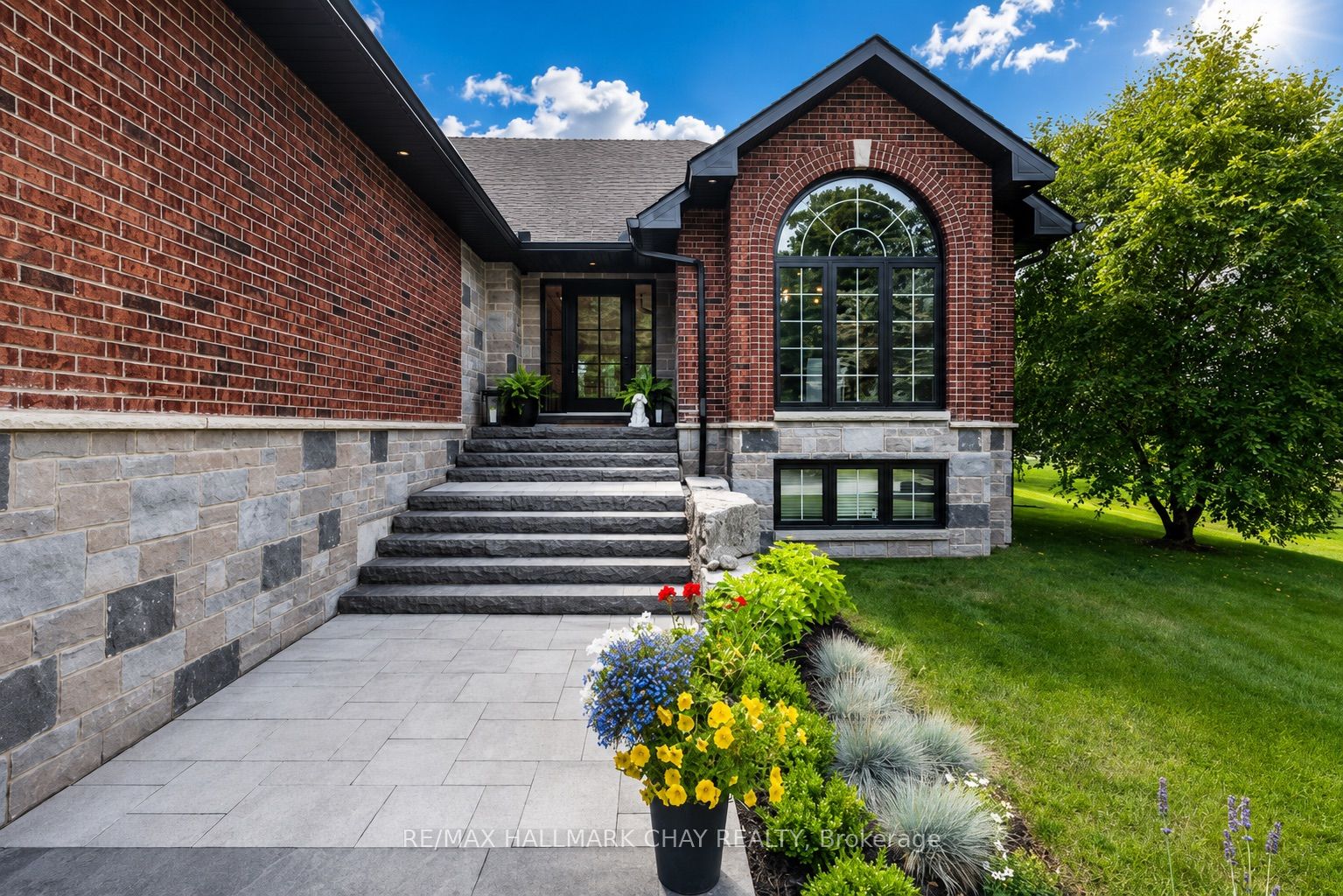 32 Forest Hill Drive, Springwater, ON L0L 1X0 photo 4