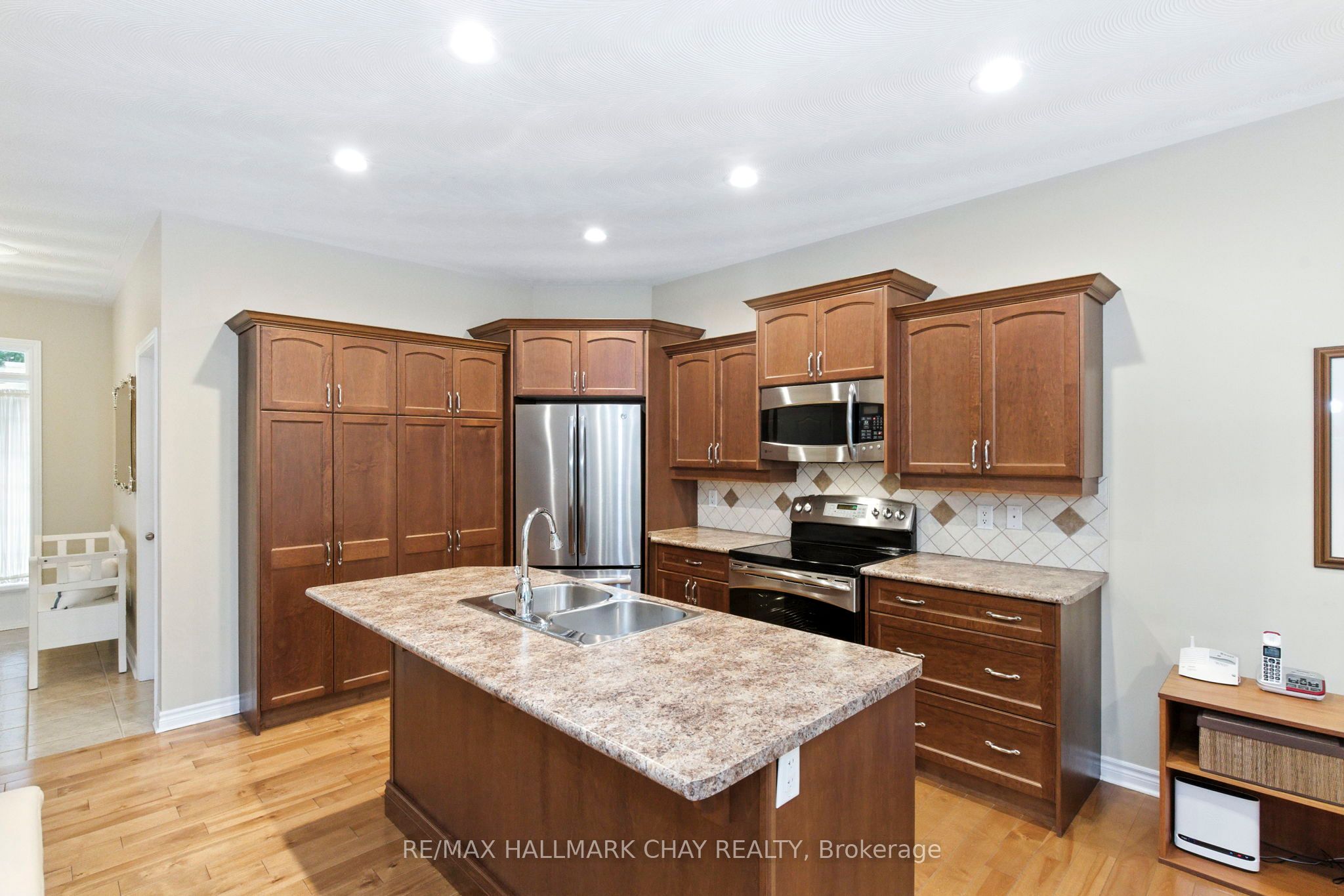32 Valleycrest Drive, Oro-Medonte, ON L0L 2L0 photo 5