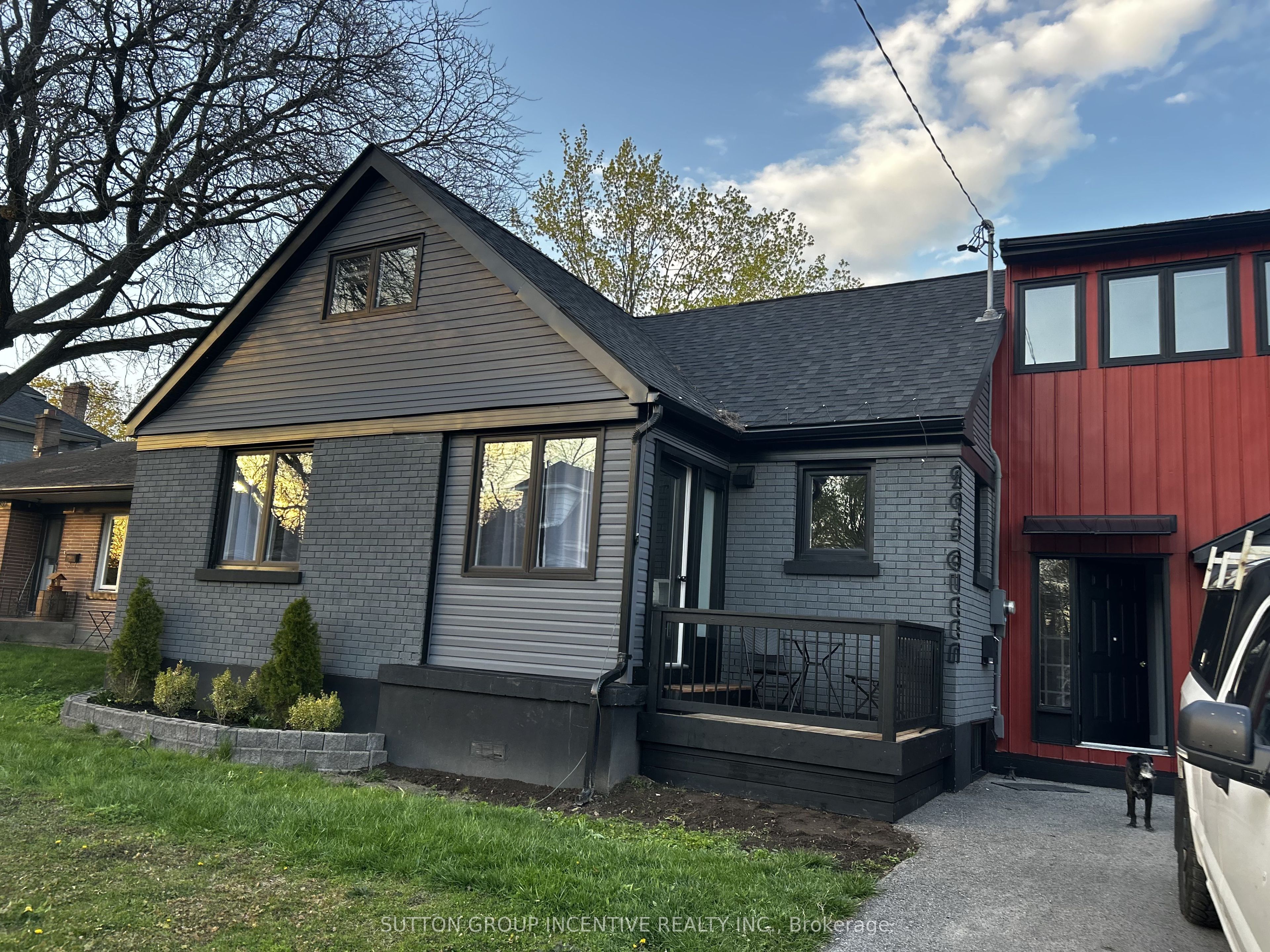 295 Queen Street, Midland, ON L4R 3H5 photo 4