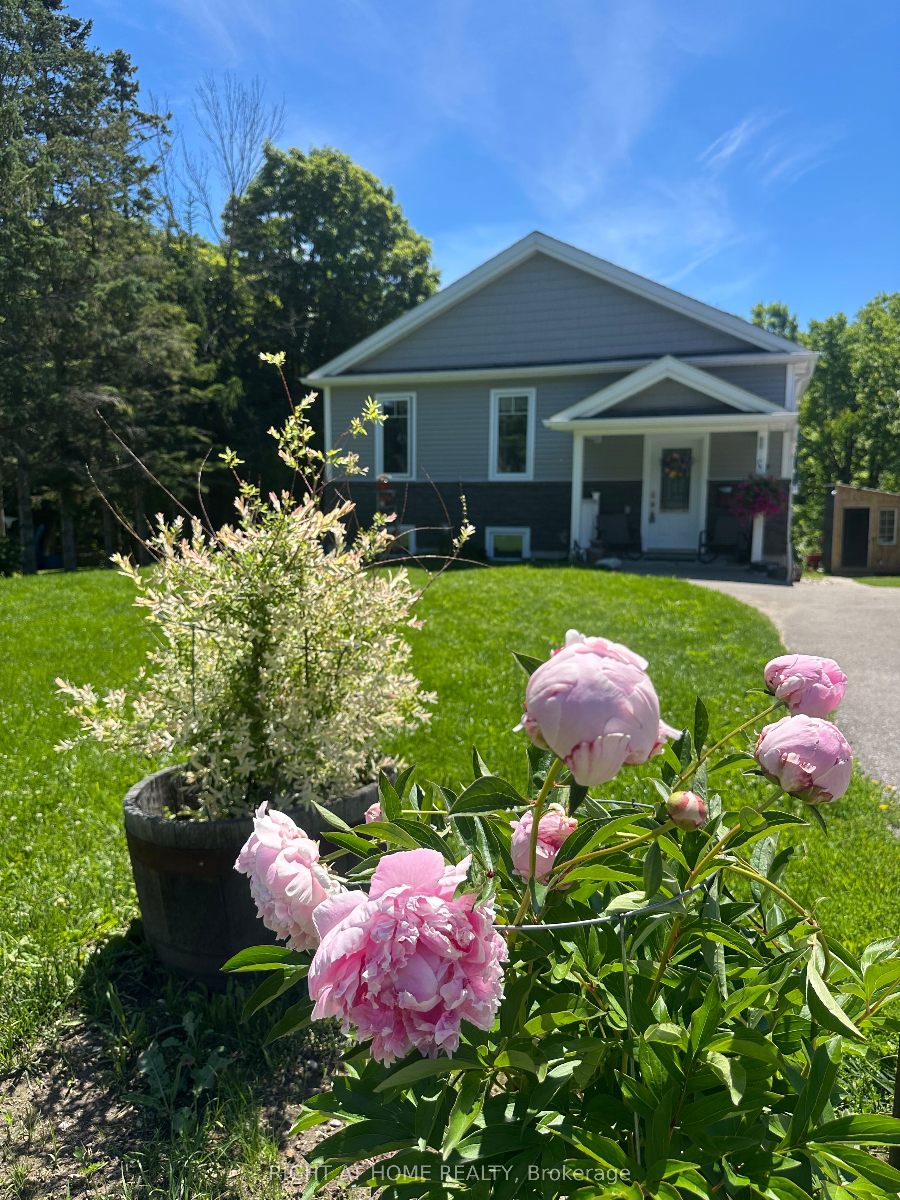 15204 Highway 12 Highway, Tay, ON L0K 2A0